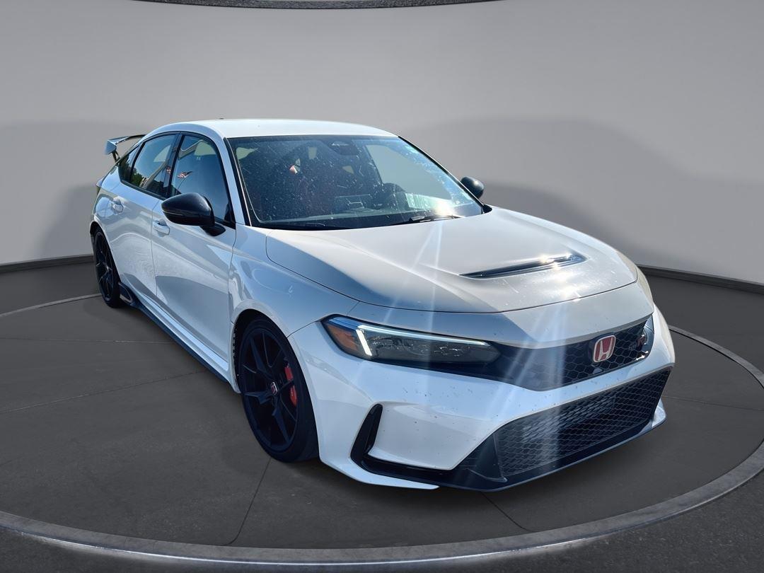 Championship White 2025 Honda Civic Type R FWD Hatchback Front-Wheel Drive 6-Speed Manual