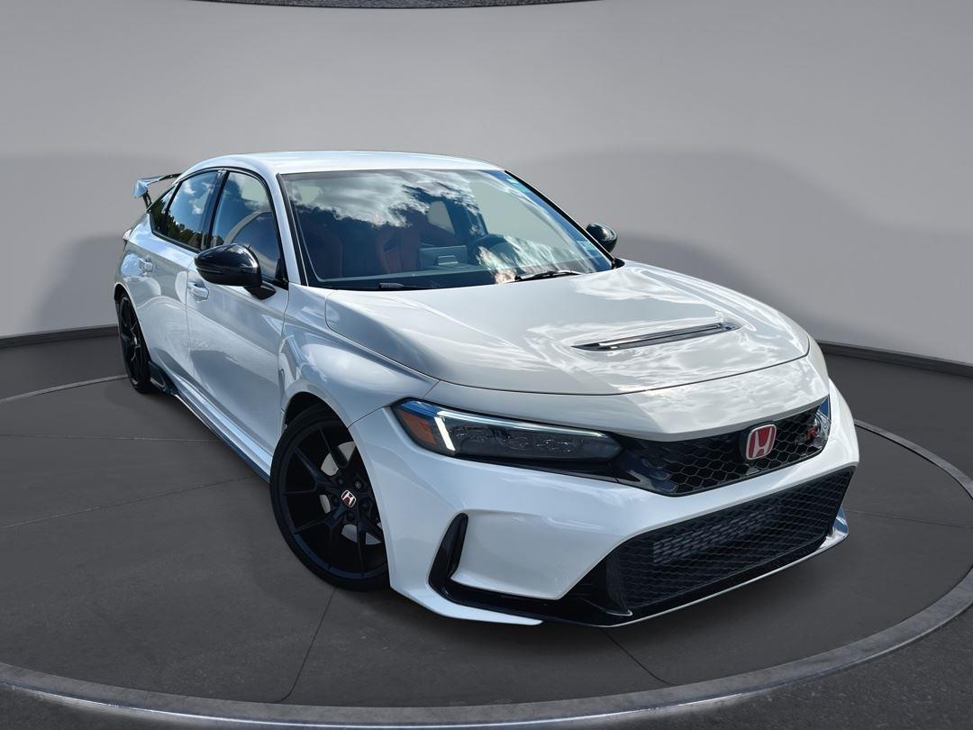 Championship White 2025 Honda Civic Type R FWD Hatchback Front-Wheel Drive 6-Speed Manual
