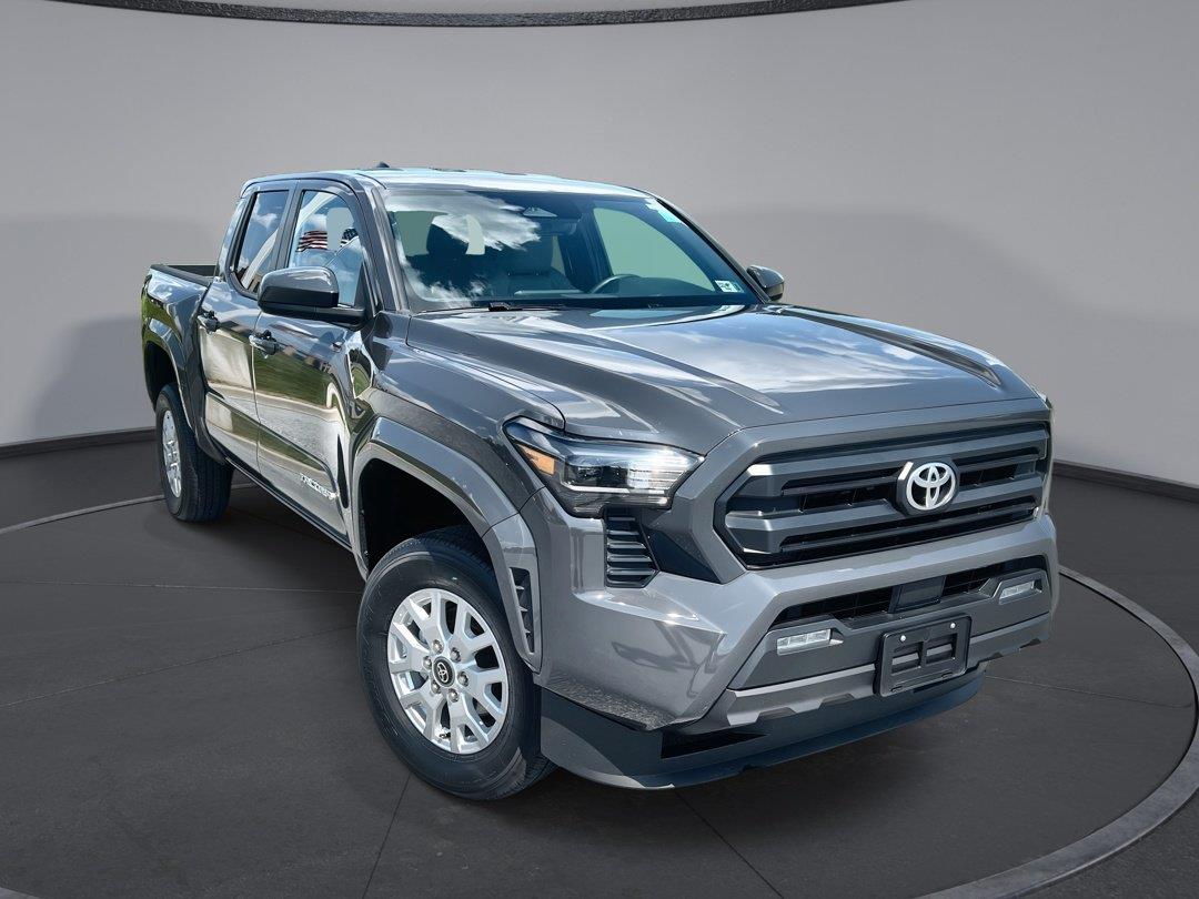 2025 Toyota Tacoma SR5 Double Cab 4WD