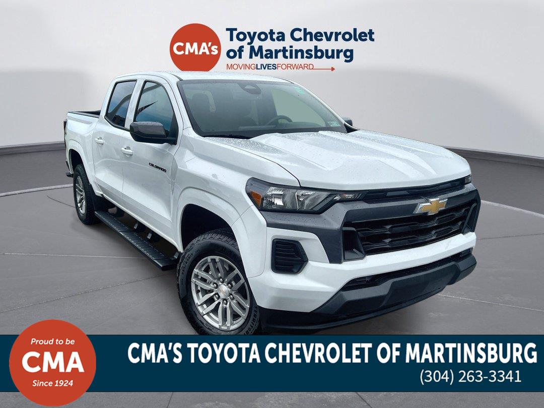 Summit White 2025 Chevrolet Colorado Pickup Truck Four-Wheel Drive 8-Speed Automatic