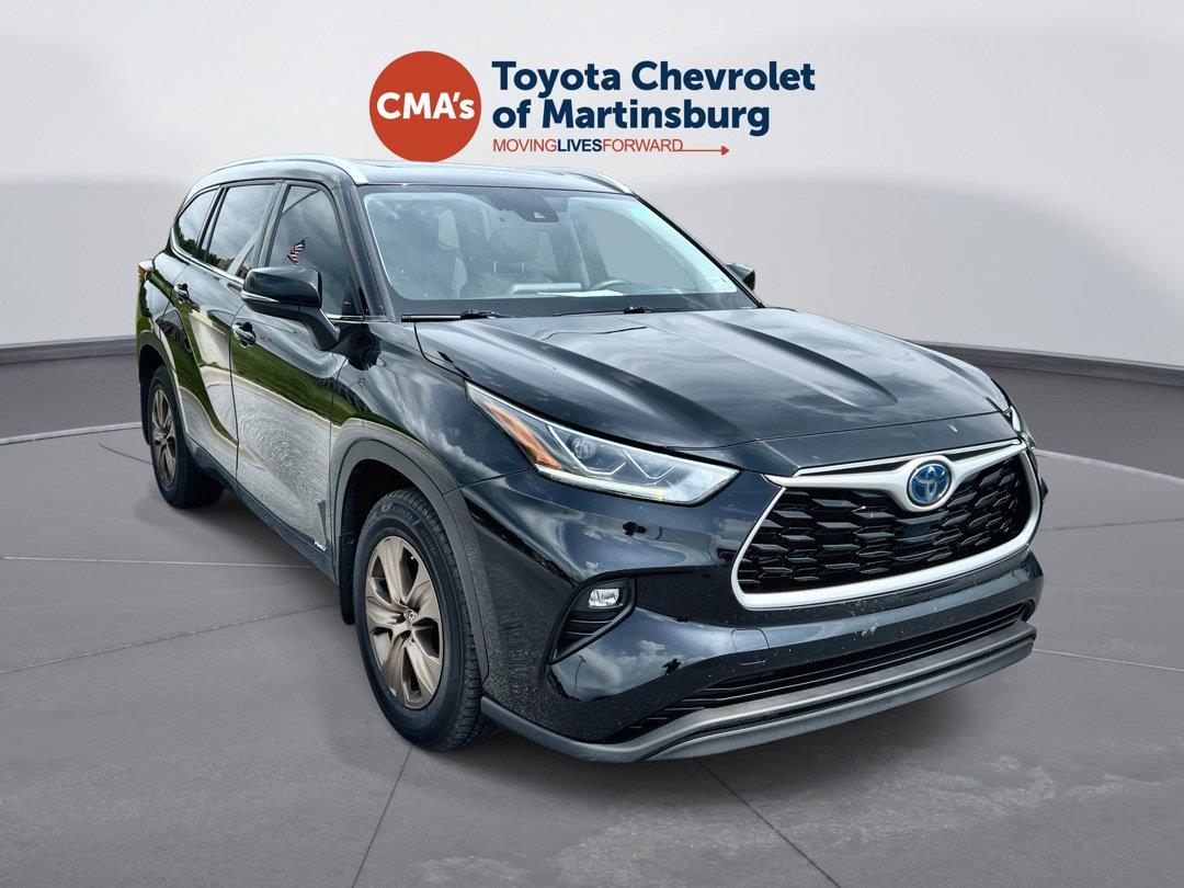 Midnight Black Metallic 2022 Toyota Highlander Hybrid SUV / Crossover All-Wheel Drive Continuously Variable Transmission