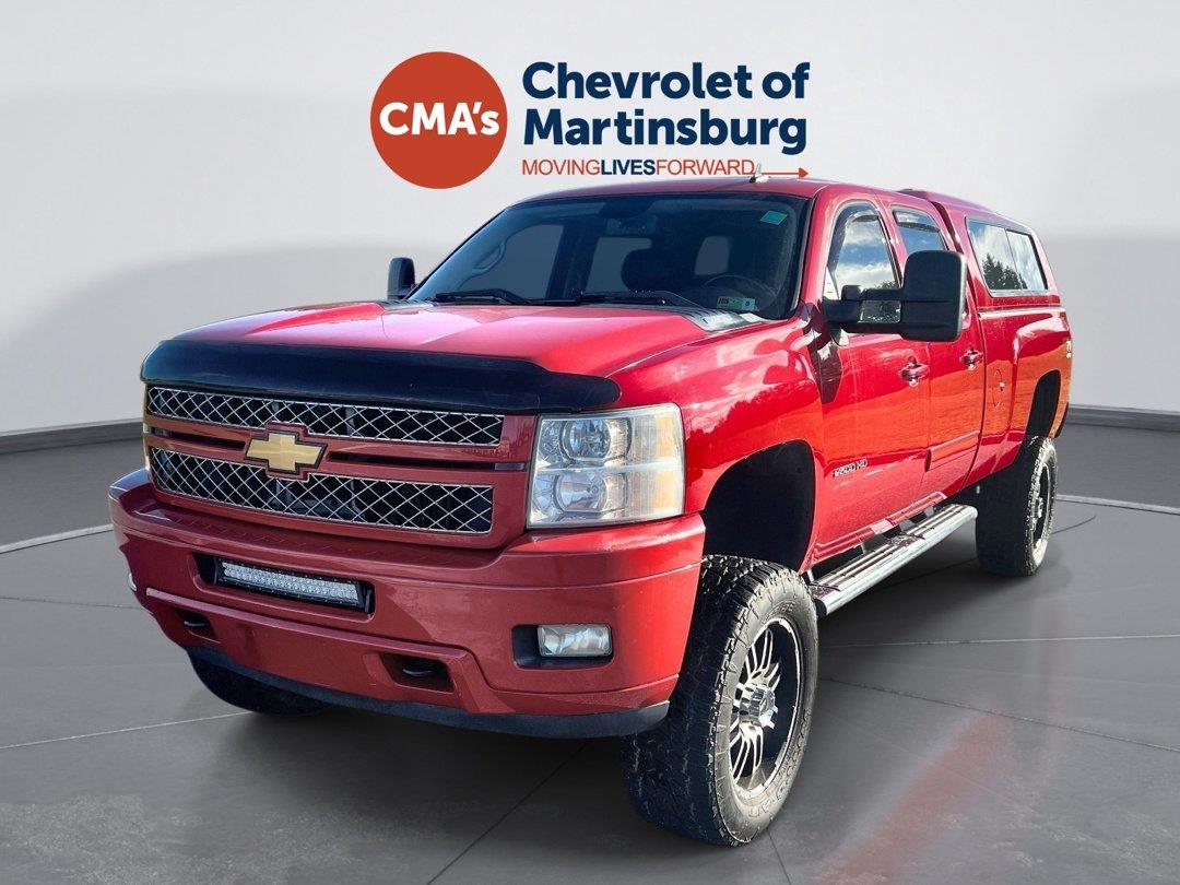 Victory Red 2014 Chevrolet Silverado 2500HD Pickup Truck Four-Wheel Drive 6-Speed Automatic