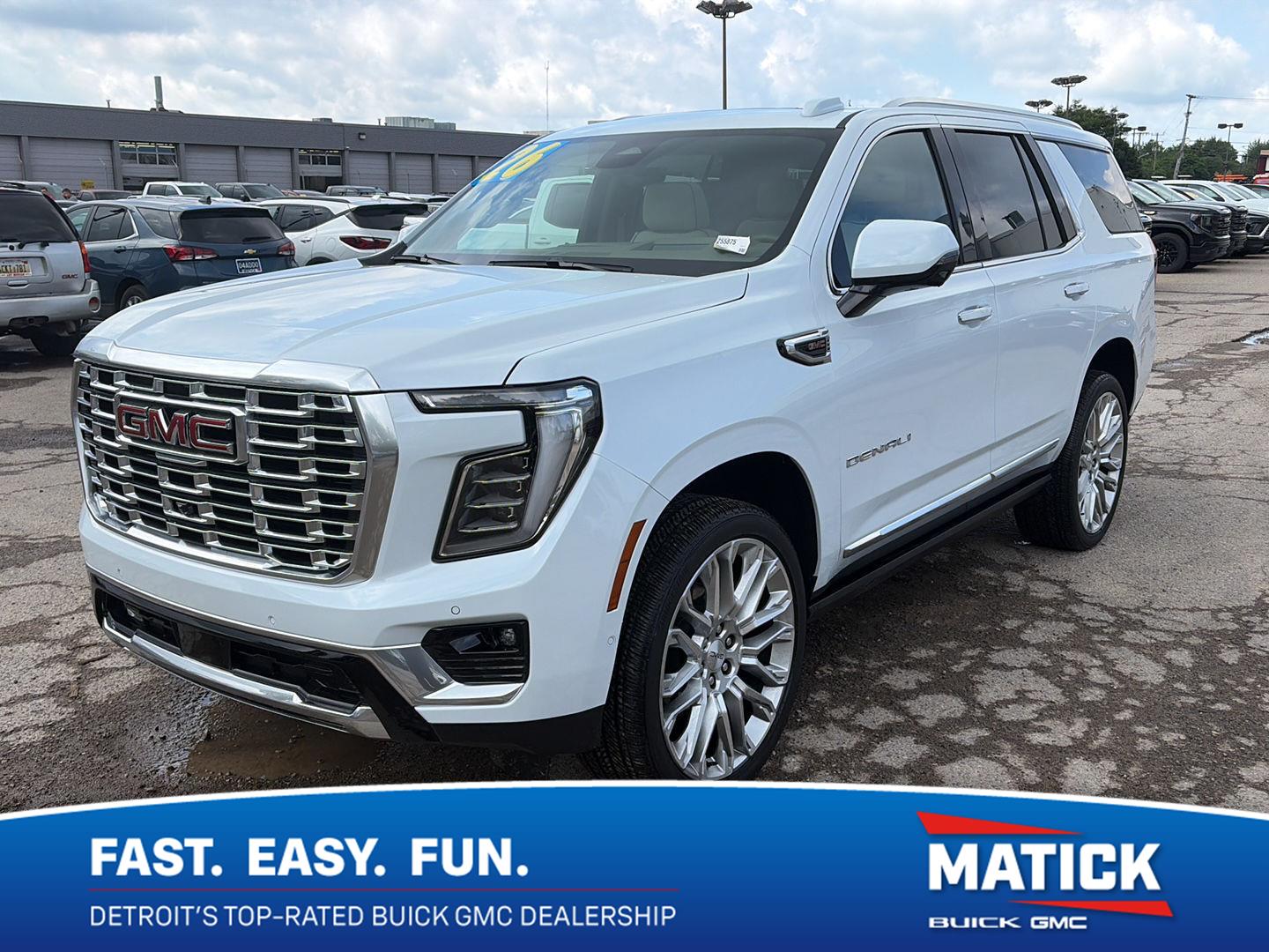Glacier White Tricoat 2026 GMC Yukon SUV / Crossover Four-Wheel Drive Automatic