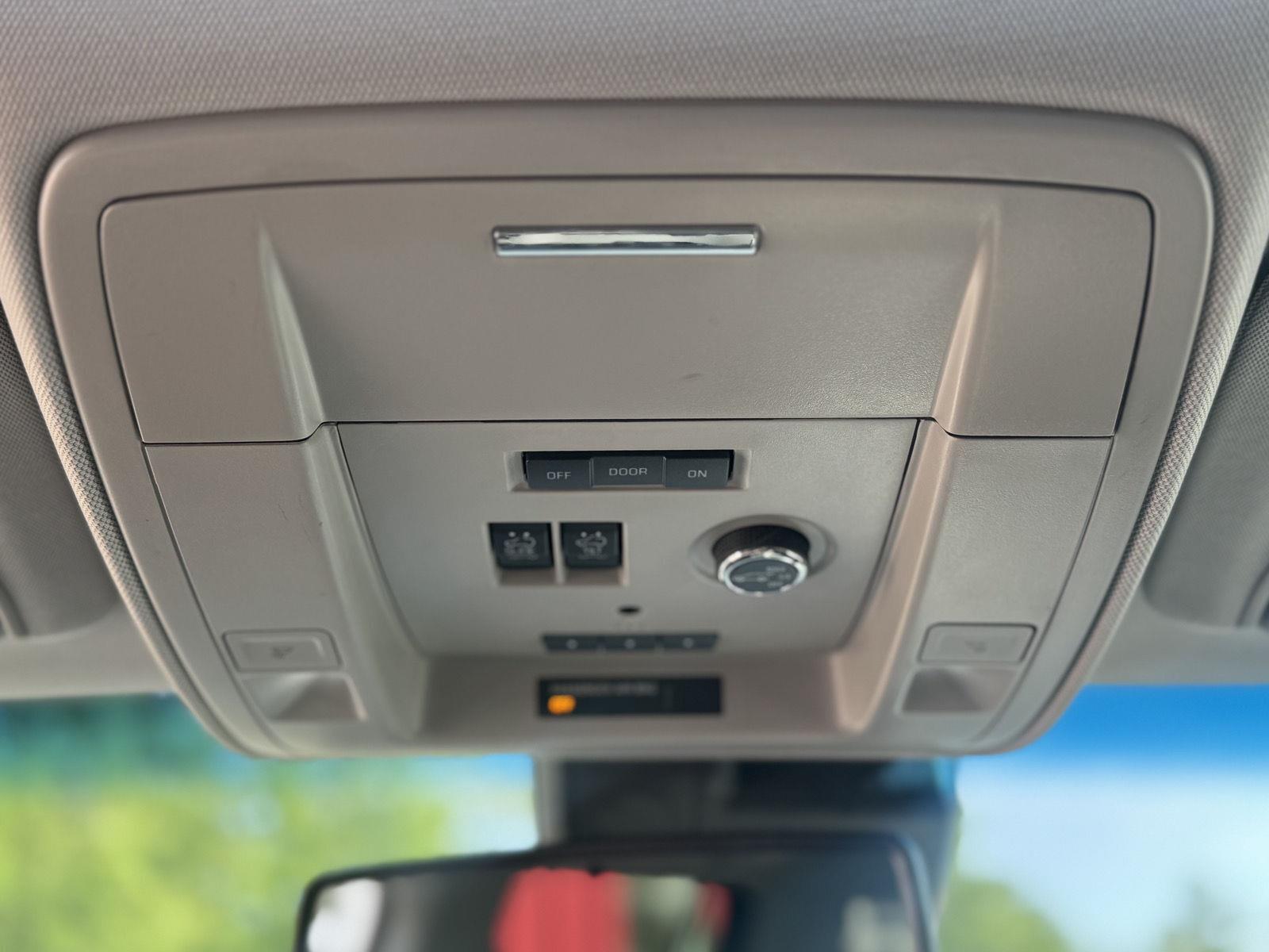 2016 Chevrolet Tahoe LT photo 24