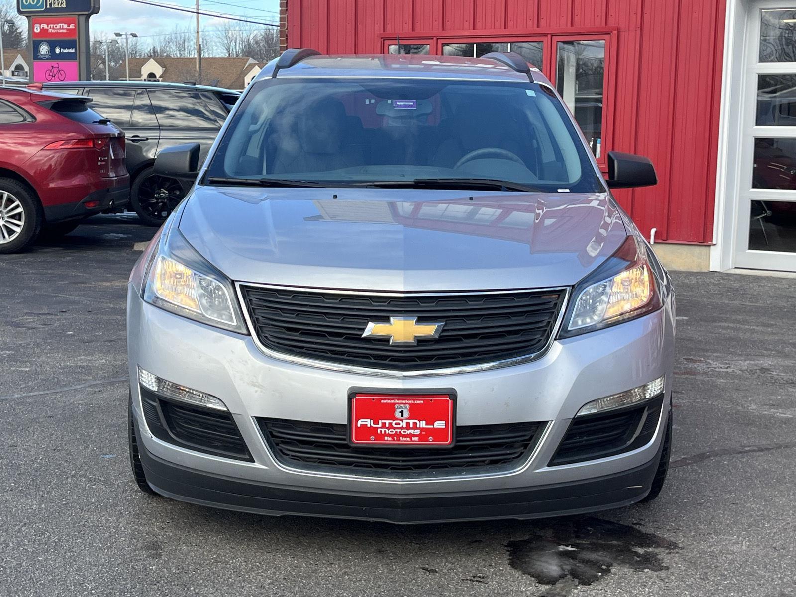 2017 Chevrolet Traverse LS's photo