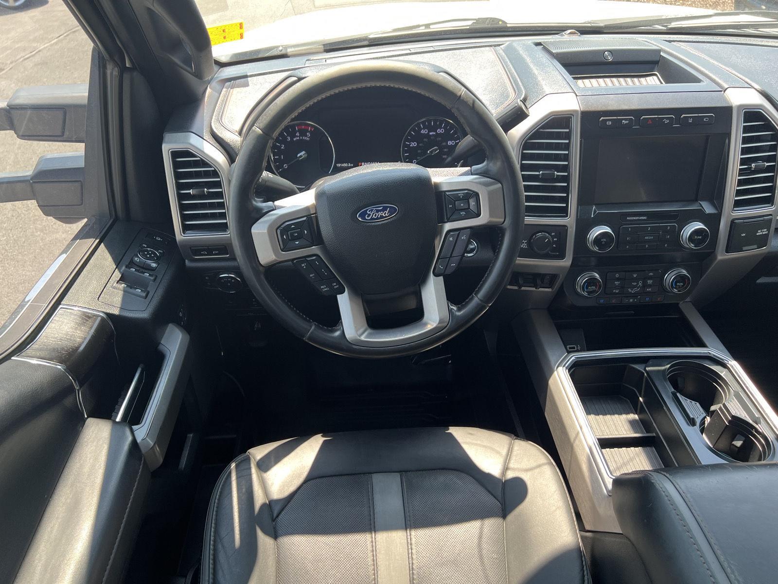 2019 Ford F-350 Super Duty Platinum - Photo 36