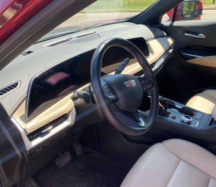 2024 Cadillac XT4 Luxury - Photo 6