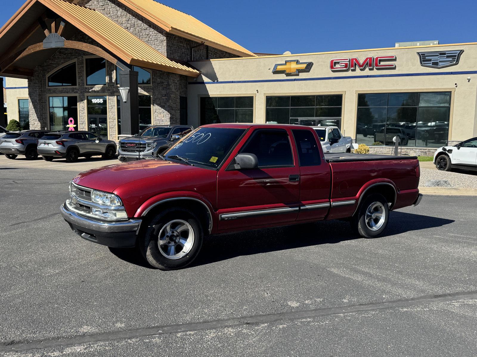 2002 Chevrolet S-10 LS
