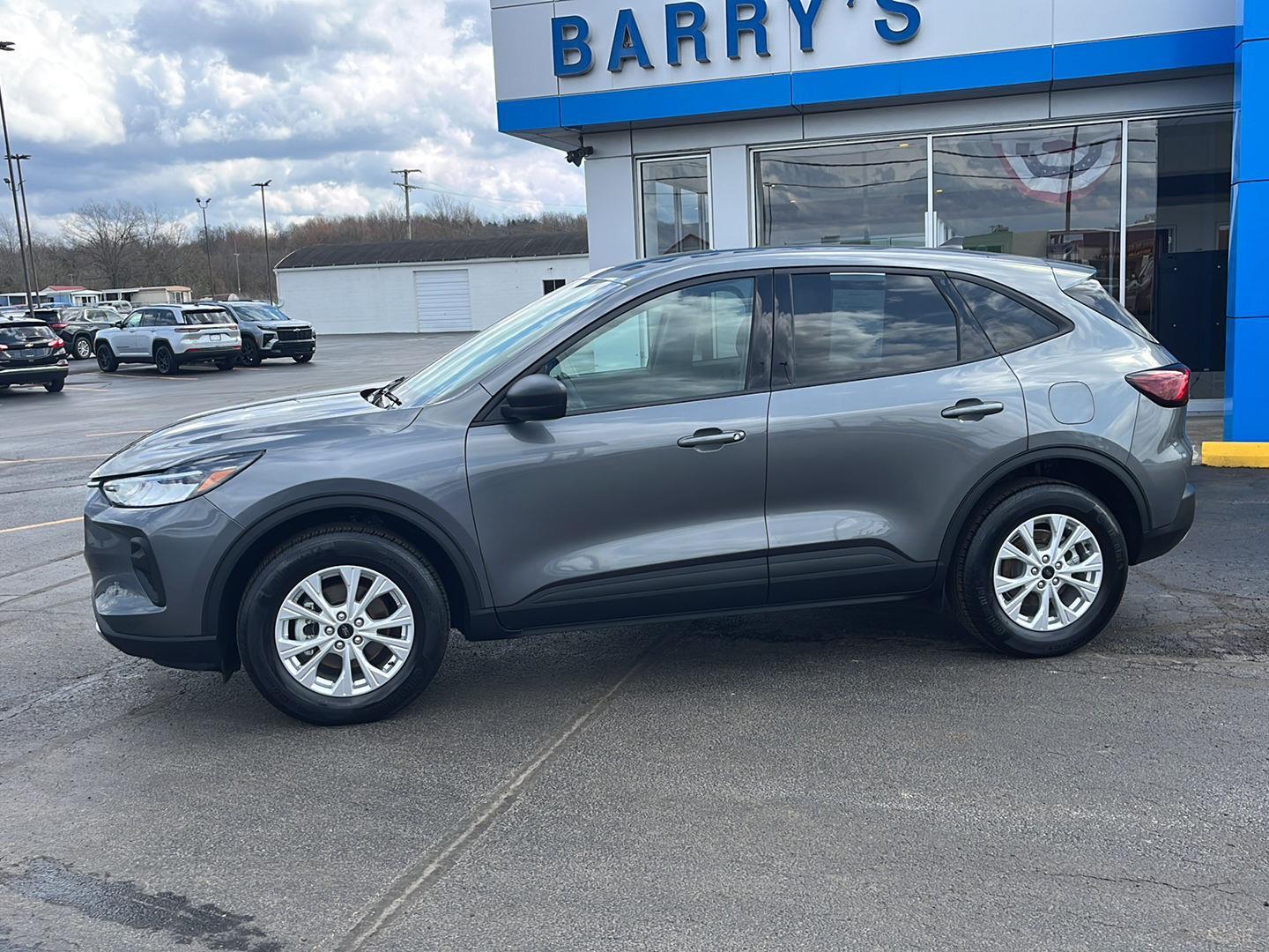 View vehicle photo 2