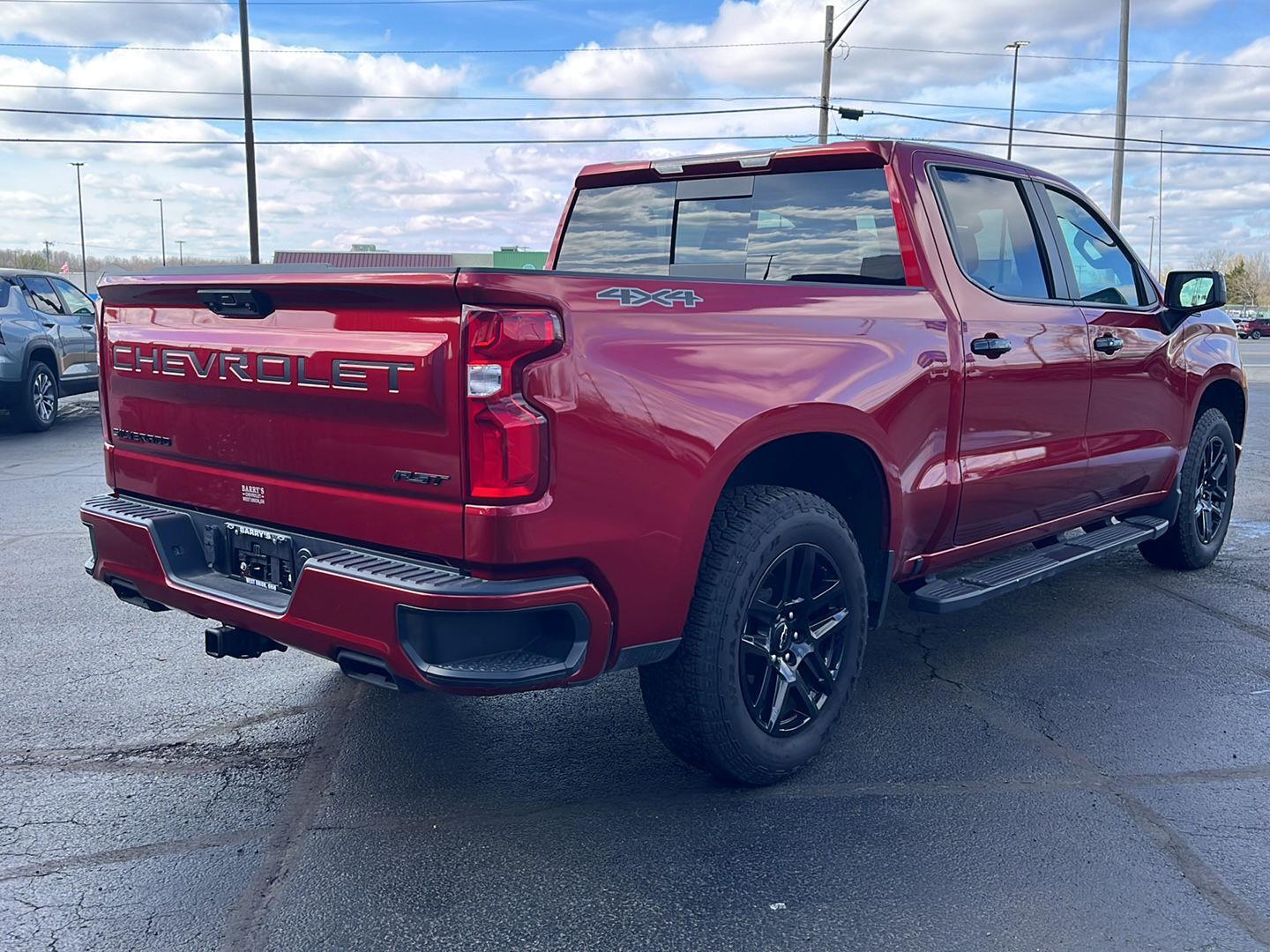 View vehicle photo 5