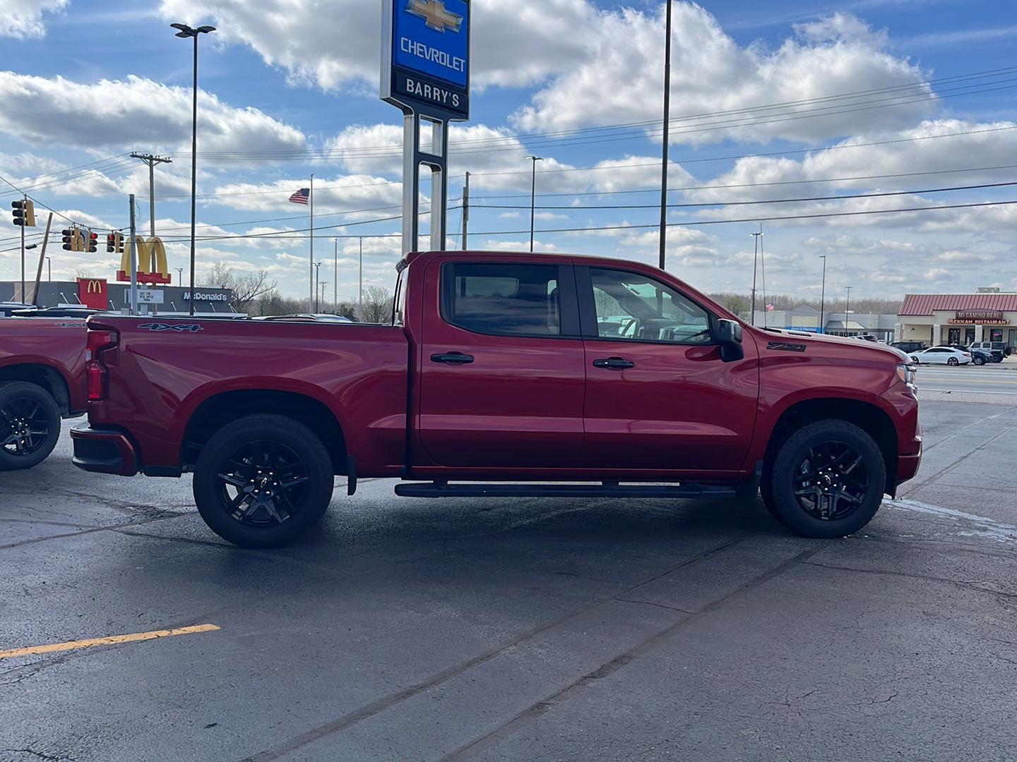 View vehicle photo 6