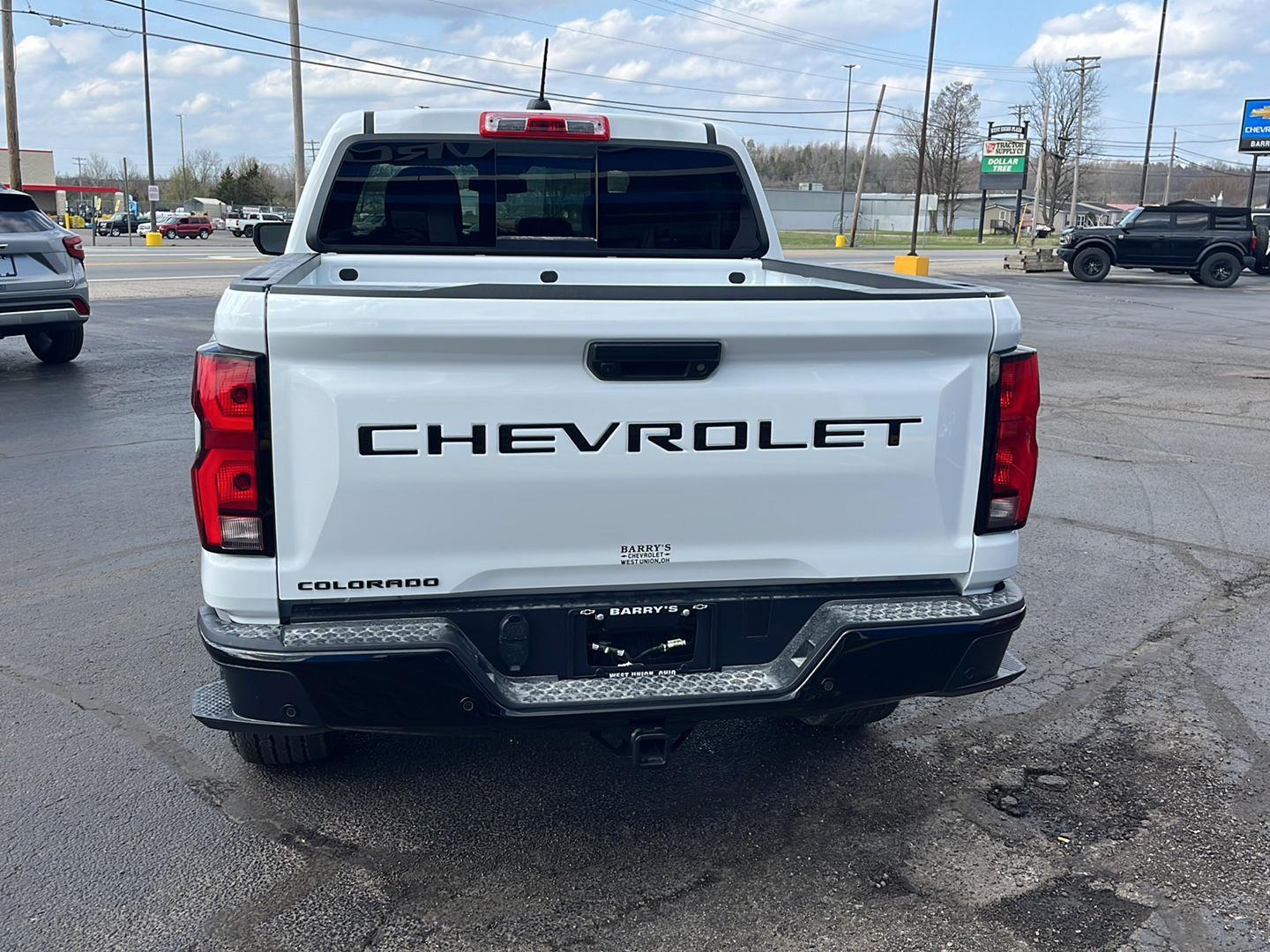 View vehicle photo 4