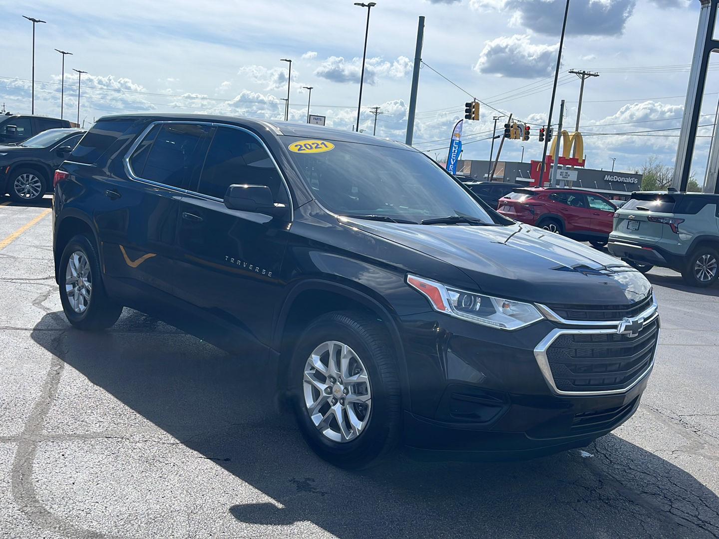 View vehicle photo 7