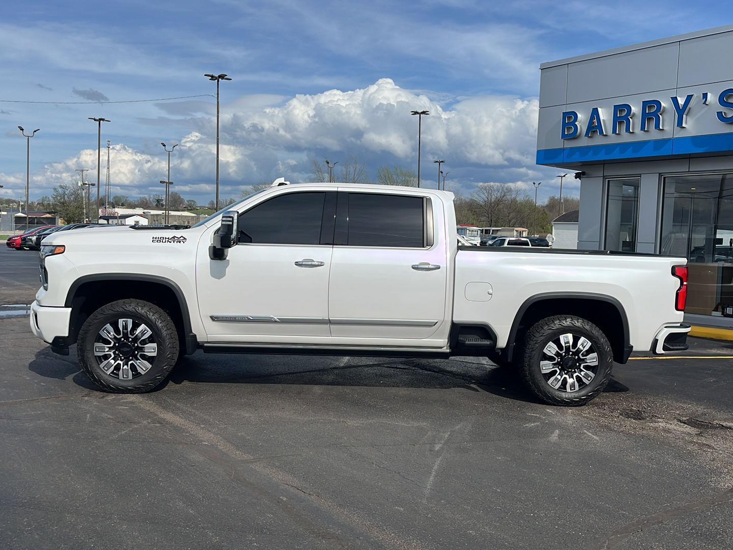 View vehicle photo 3