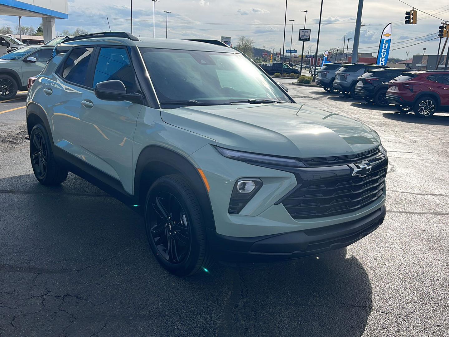 View vehicle photo 7