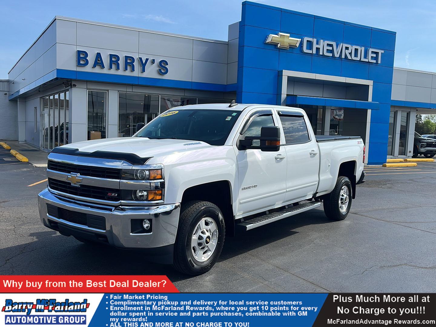 Summit White 2016 Chevrolet Silverado 2500HD LT Crew Cab 4WD Pickup Truck Four-Wheel Drive 6-Speed Automatic