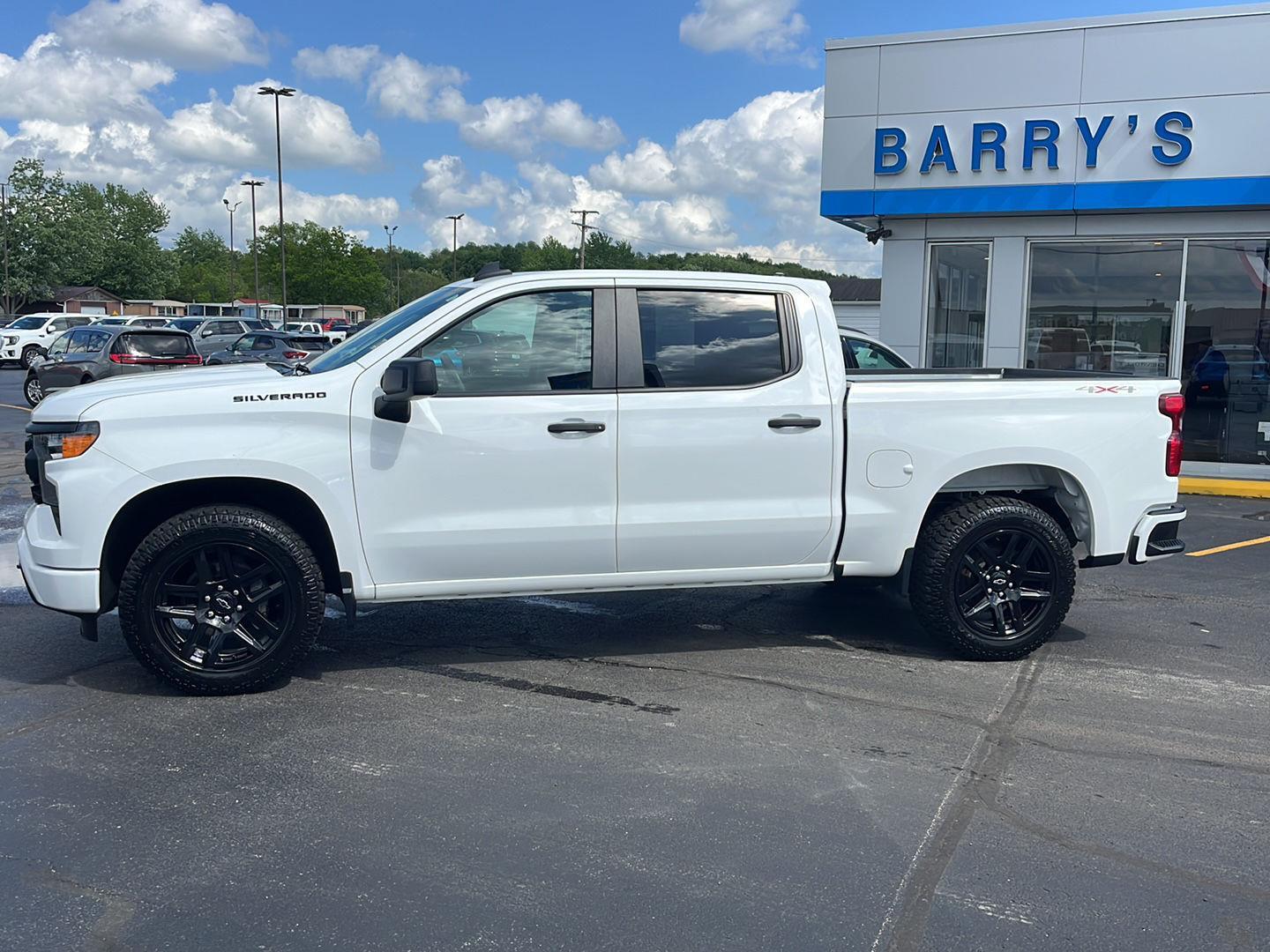 View vehicle photo 2