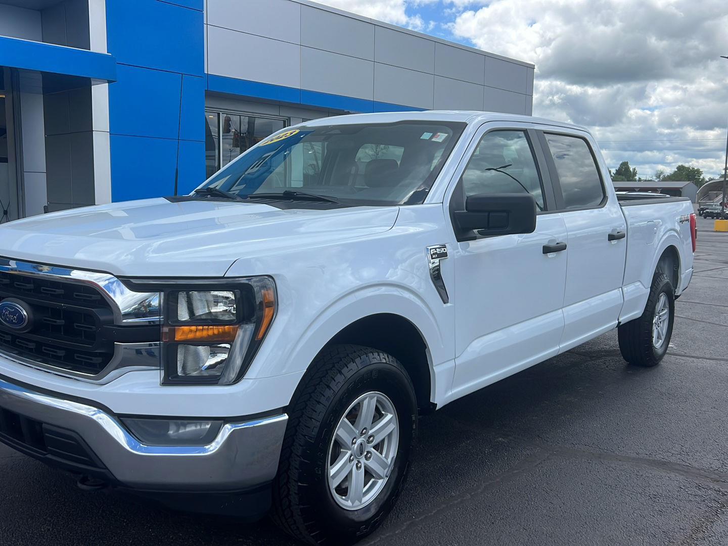 View vehicle photo 3