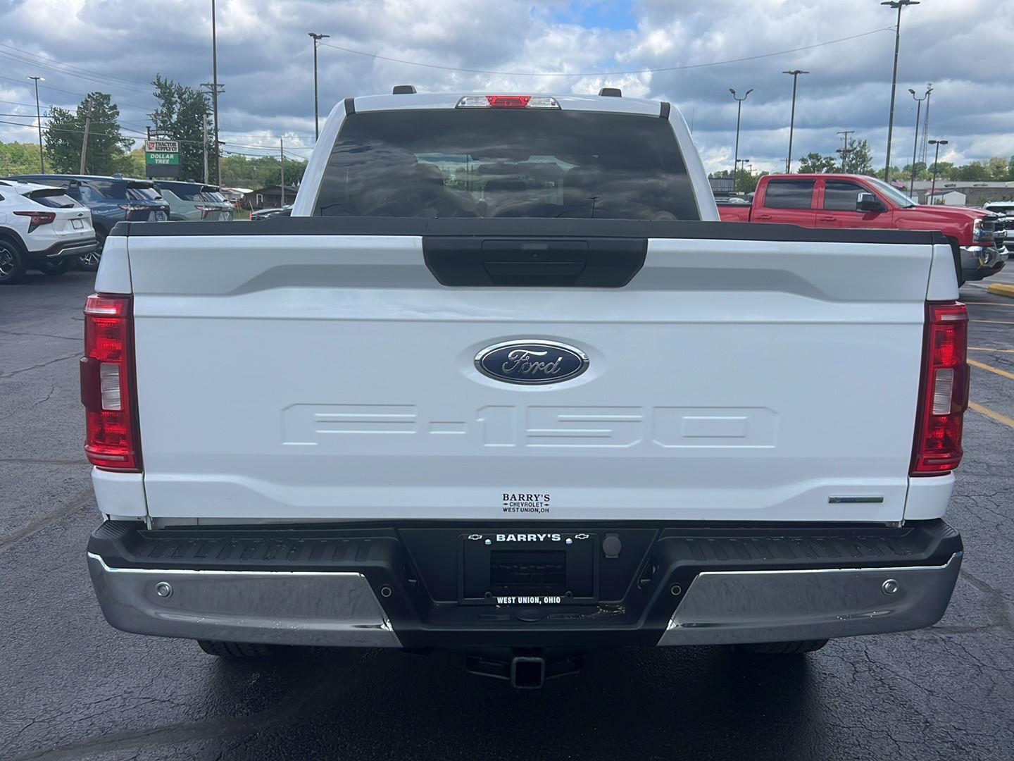 View vehicle photo 5