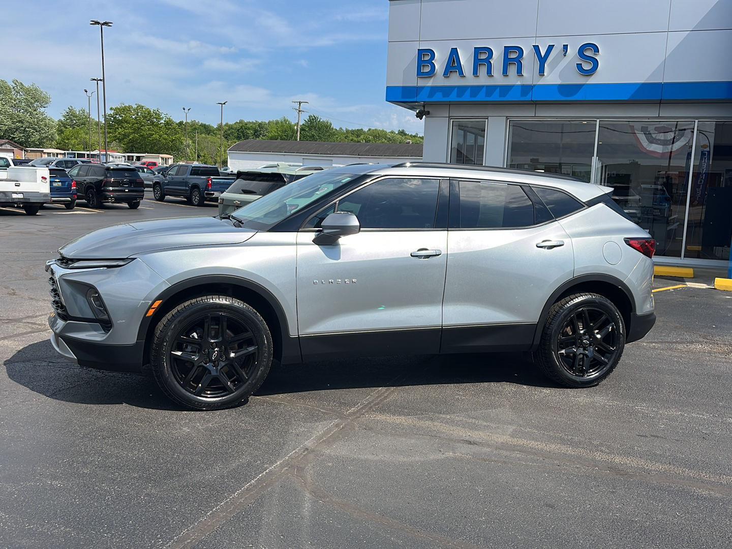 View vehicle photo 2