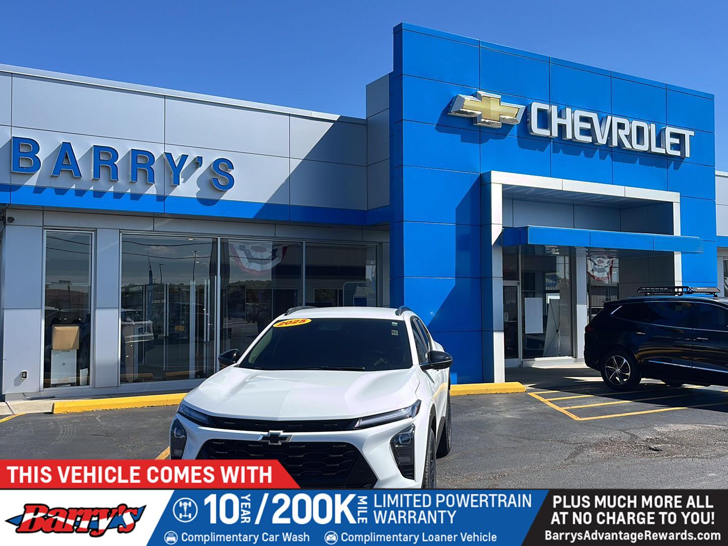 Summit White 2025 Chevrolet Trax SUV / Crossover Front-Wheel Drive 6-Speed Automatic