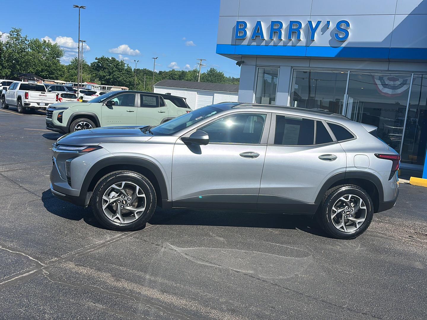 View vehicle photo 2