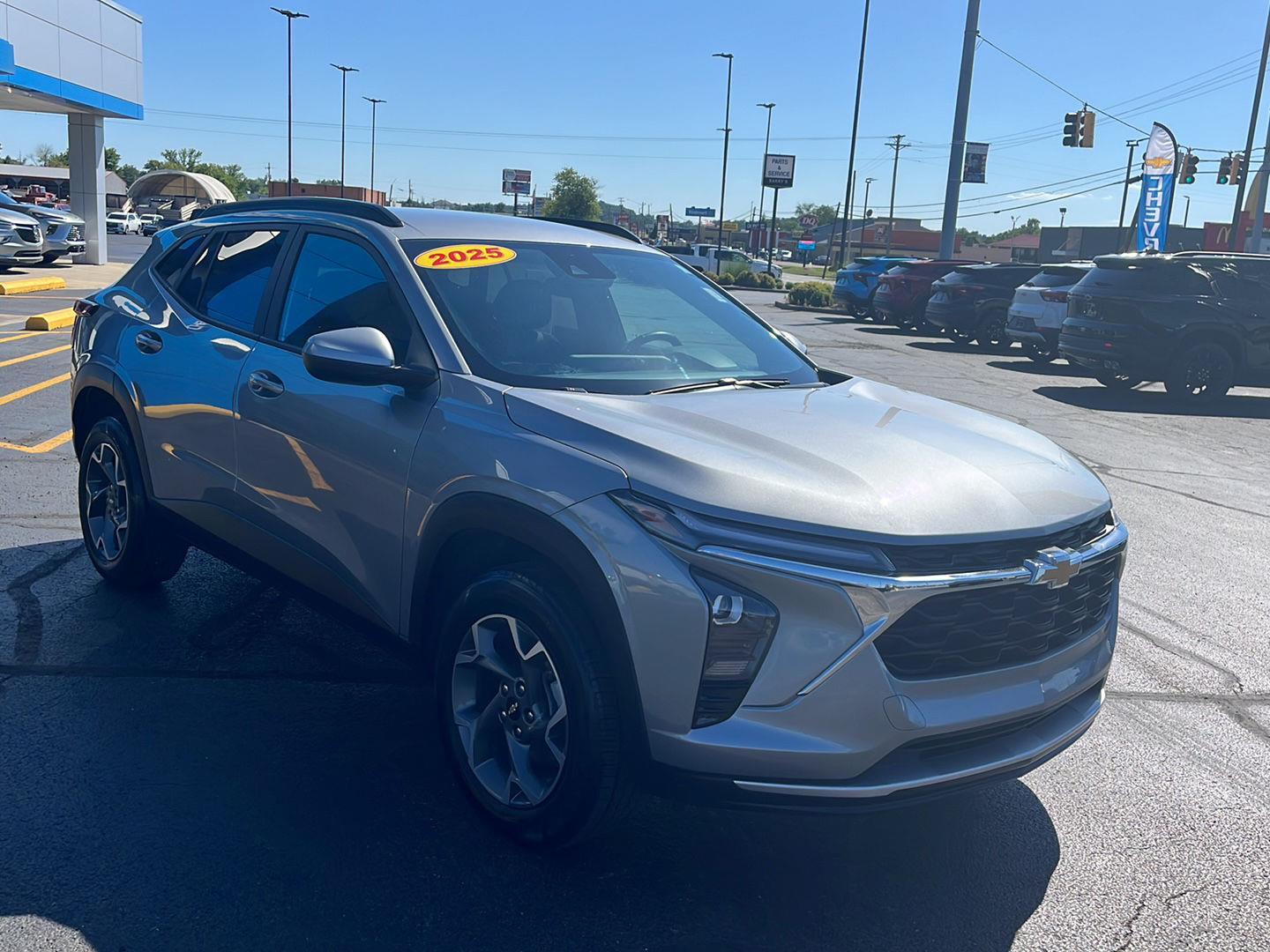 View vehicle photo 7