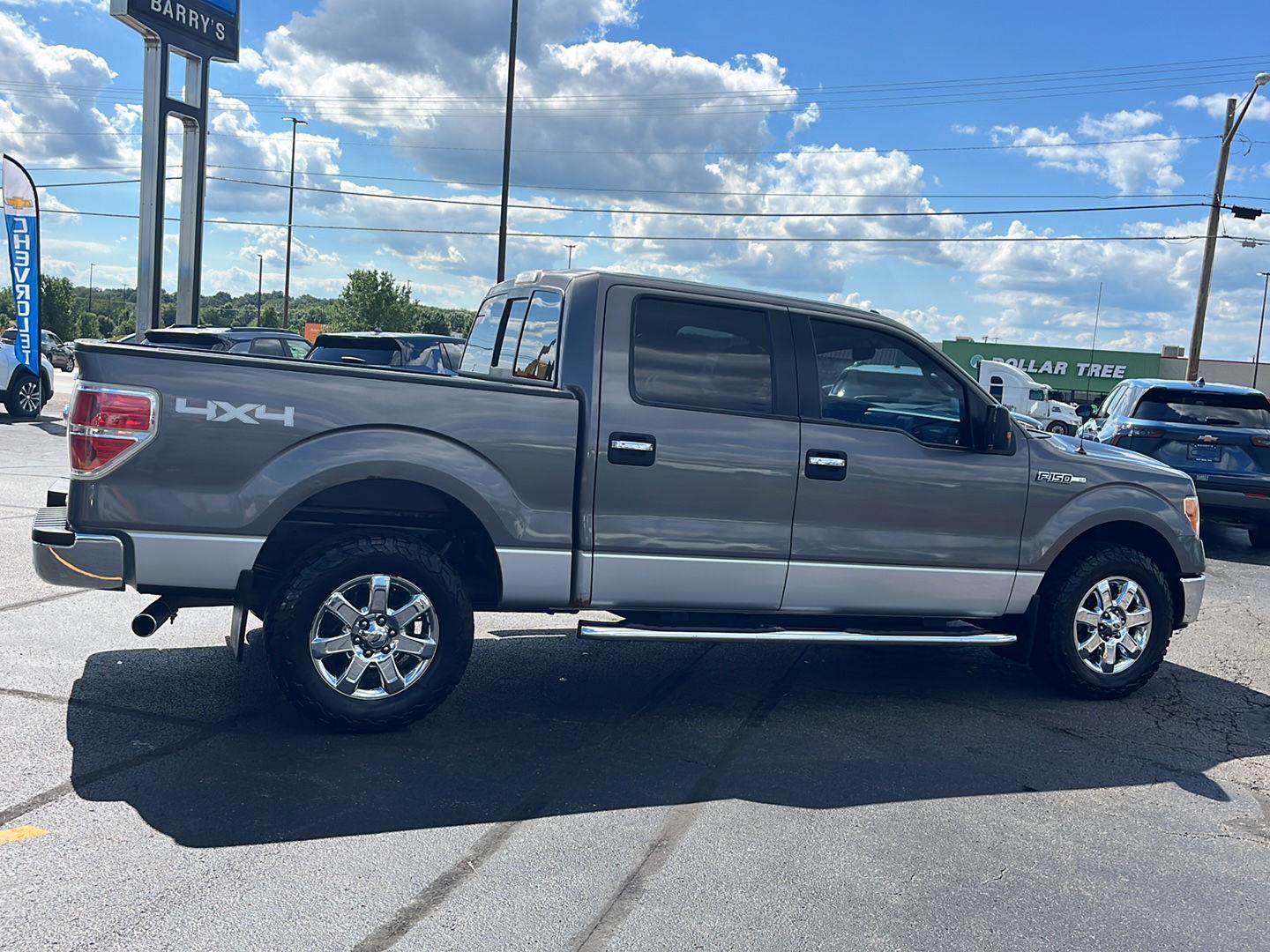 View vehicle photo 6