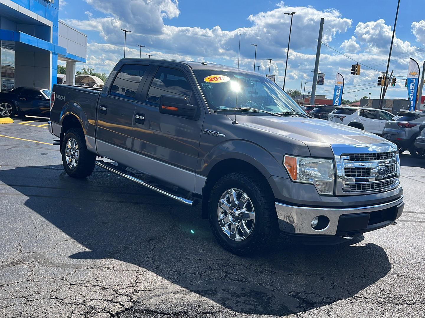 View vehicle photo 7