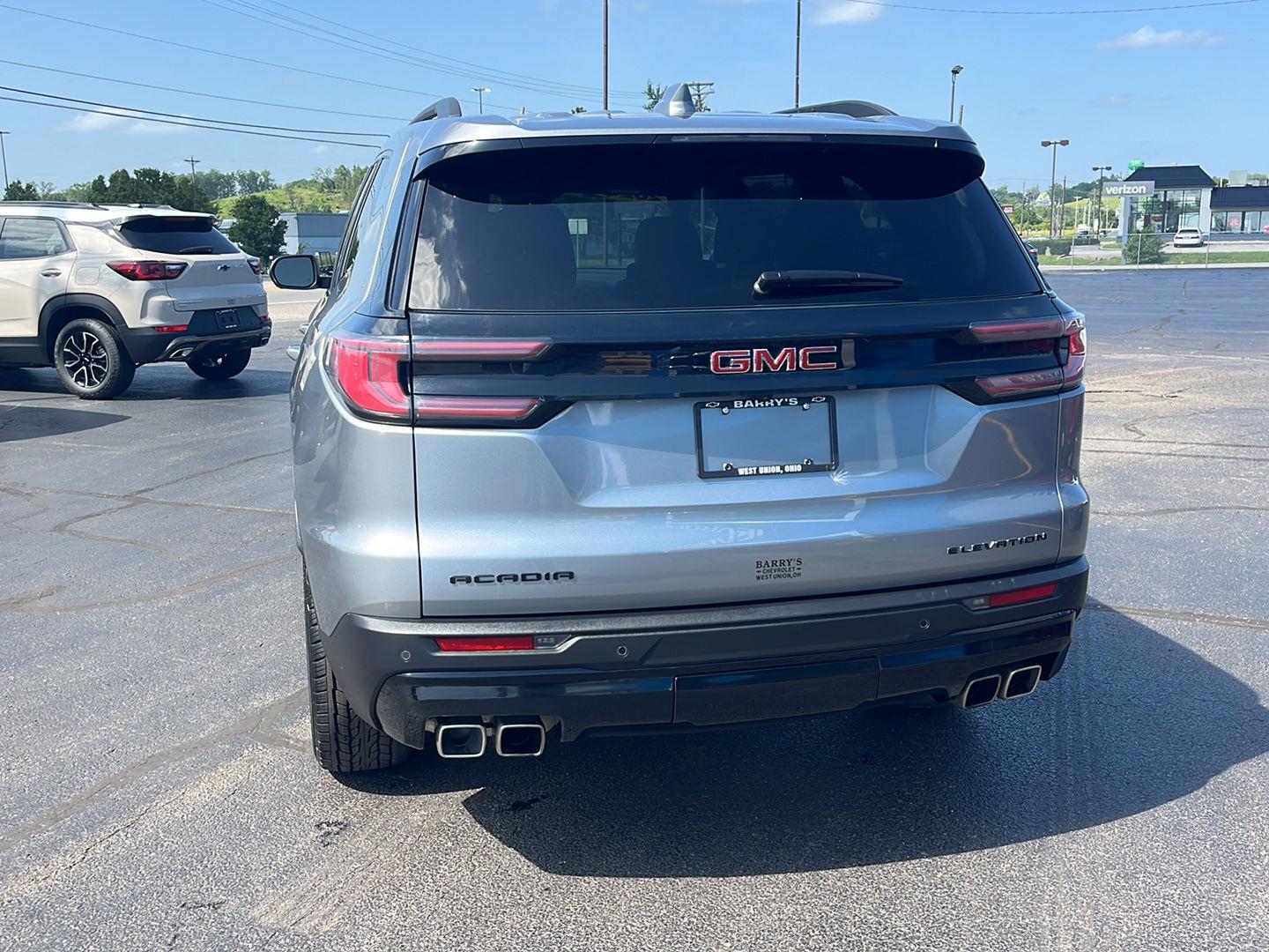 View vehicle photo 4