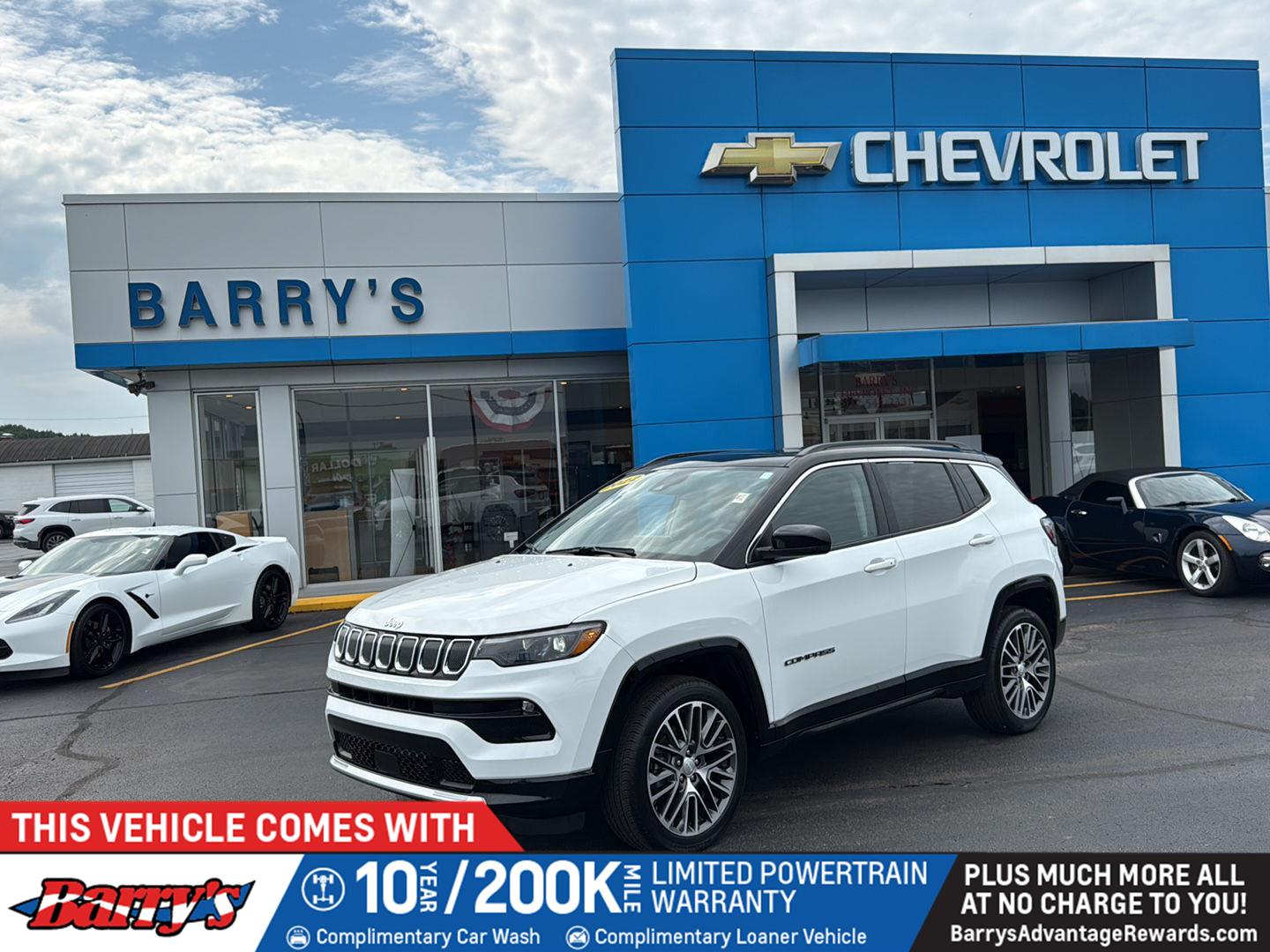 Bright White Clearcoat 2022 Jeep Compass SUV / Crossover Four-Wheel Drive 9-Speed Automatic