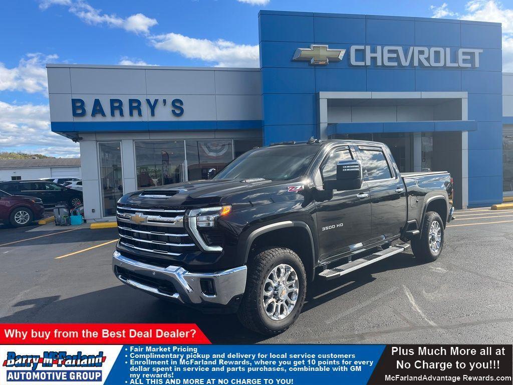 2025 Chevrolet Silverado 3500HD LTZ Crew Cab 4WD