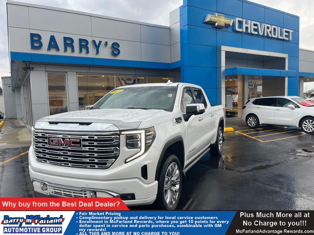 White Frost Tricoat 2022 GMC Sierra 1500 Denali Crew Cab 4WD Pickup Truck Four-Wheel Drive Automatic