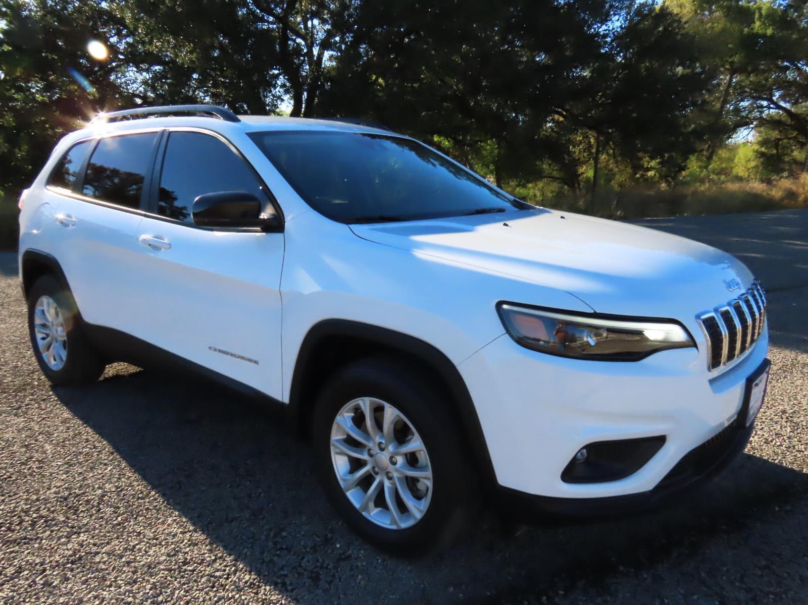 Used Car 2022 Jeep Cherokee  Latitude Lux For Sale Under $25,000 In Lampasas, Texas