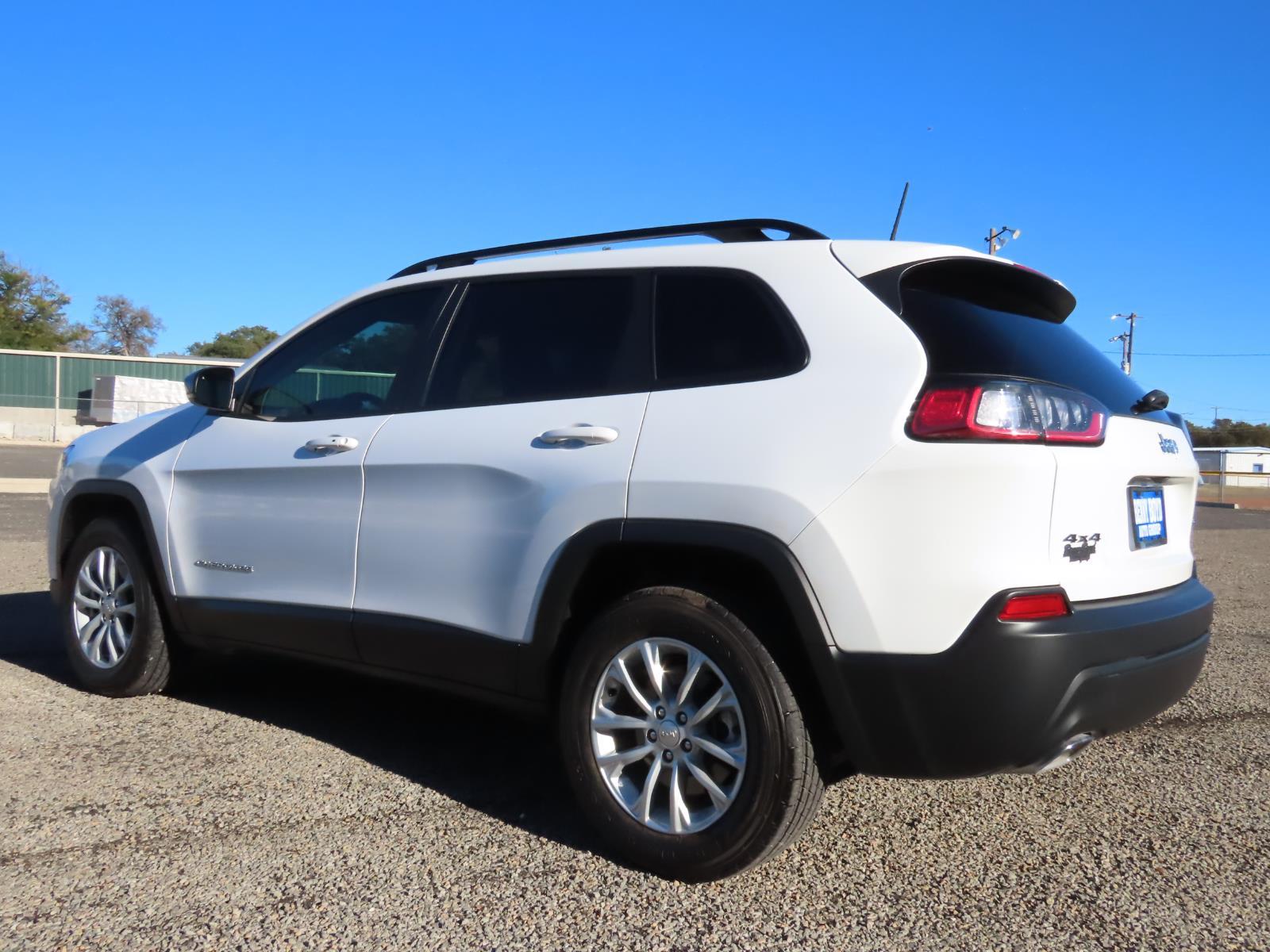 Used Car 2022 Jeep Cherokee  Latitude Lux For Sale Under $25,000 In Lampasas, Texas
