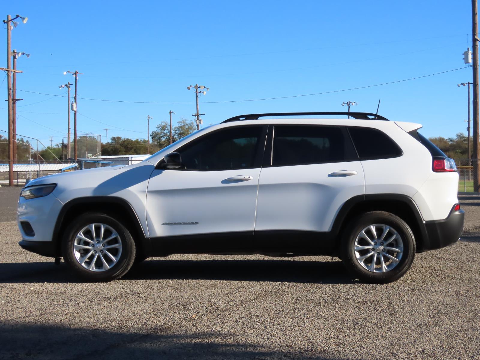 Used Car 2022 Jeep Cherokee  Latitude Lux For Sale Under $25,000 In Lampasas, Texas