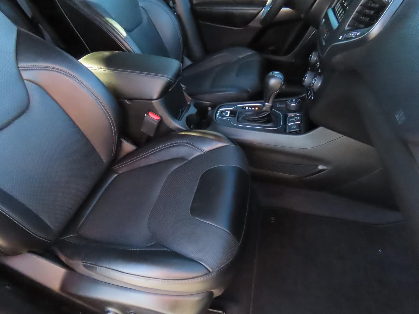 Used Car 2022 Jeep Cherokee  Latitude Lux For Sale Under $25,000 In Lampasas, Texas