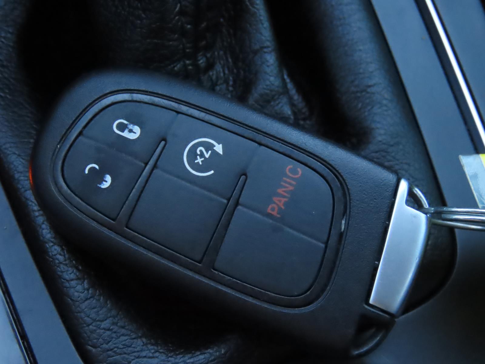 Used Car 2022 Jeep Cherokee  Latitude Lux For Sale Under $25,000 In Lampasas, Texas