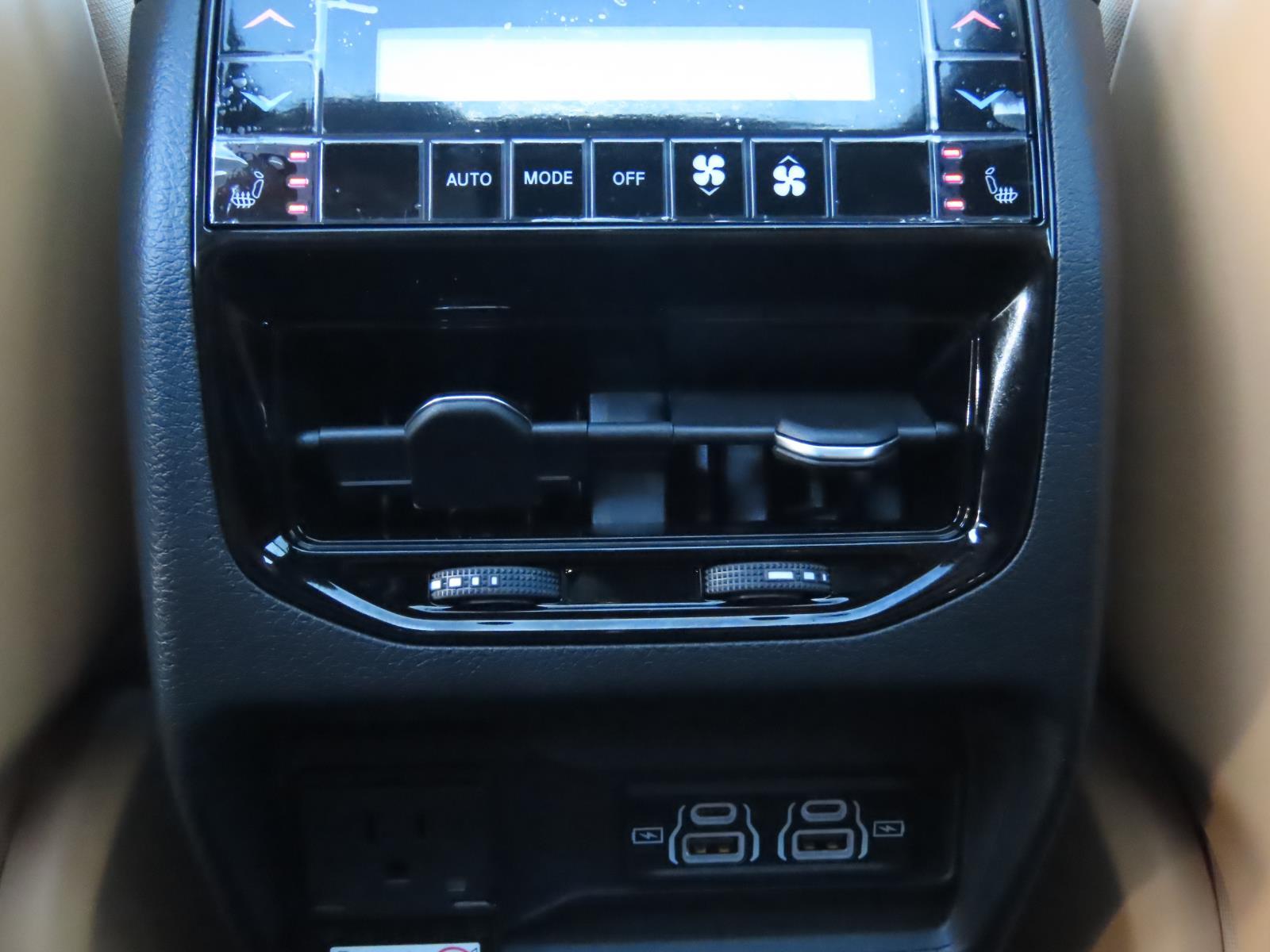 New Car 2025 Jeep Grand Cherokee  Summit For Sale Under $70,000 In Lampasas, Texas