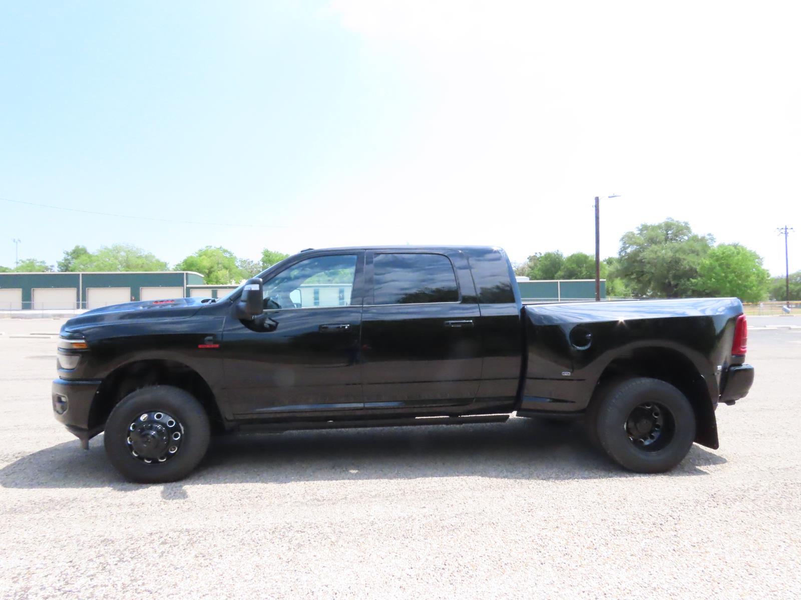 New Car 2025 Ram 3500  Laramie For Sale Under $90,000 In Lampasas, Texas