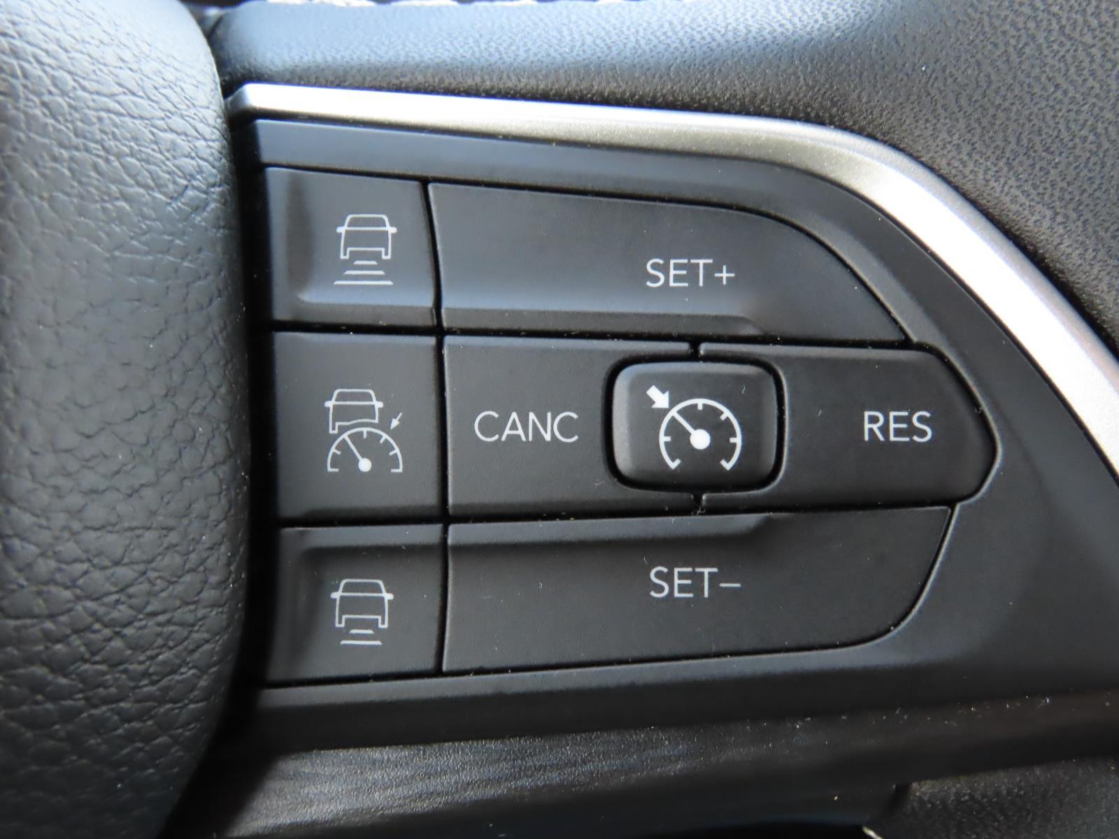 Used Car 2024 Jeep Grand Cherokee  Laredo For Sale Under $35,000 In Lampasas, Texas