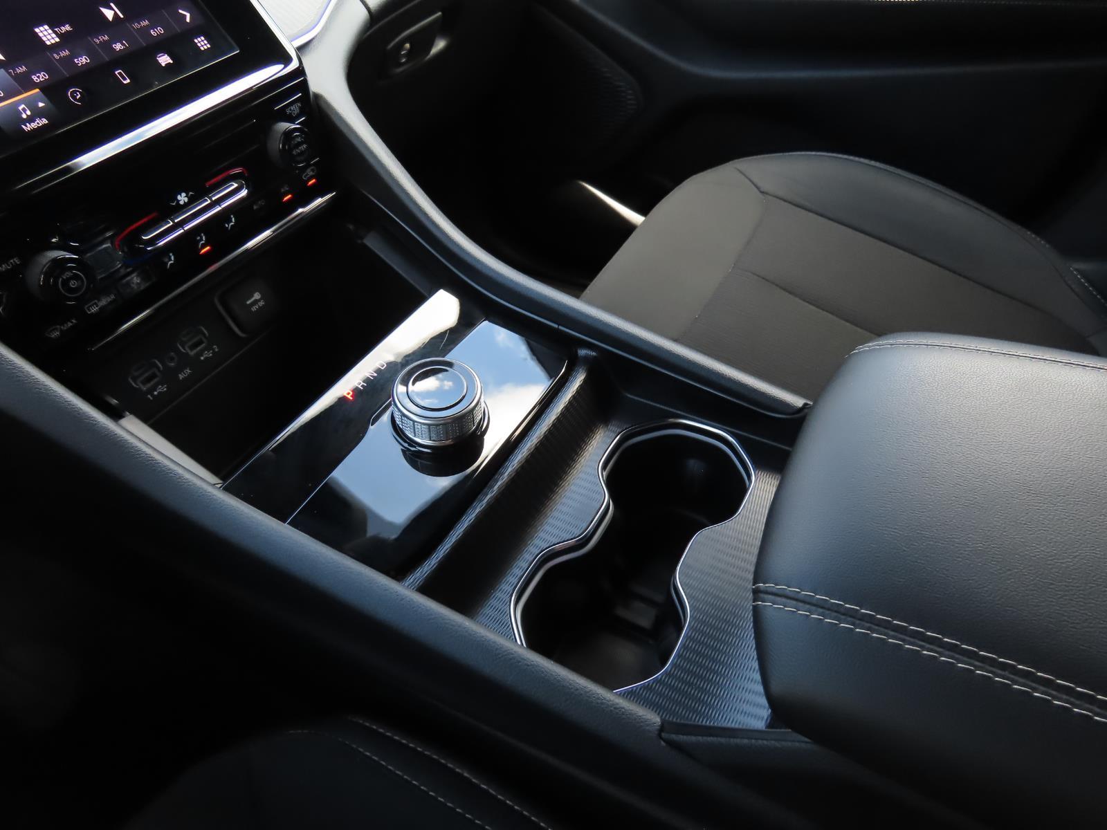 Used Car 2024 Jeep Grand Cherokee  Laredo For Sale Under $35,000 In Lampasas, Texas