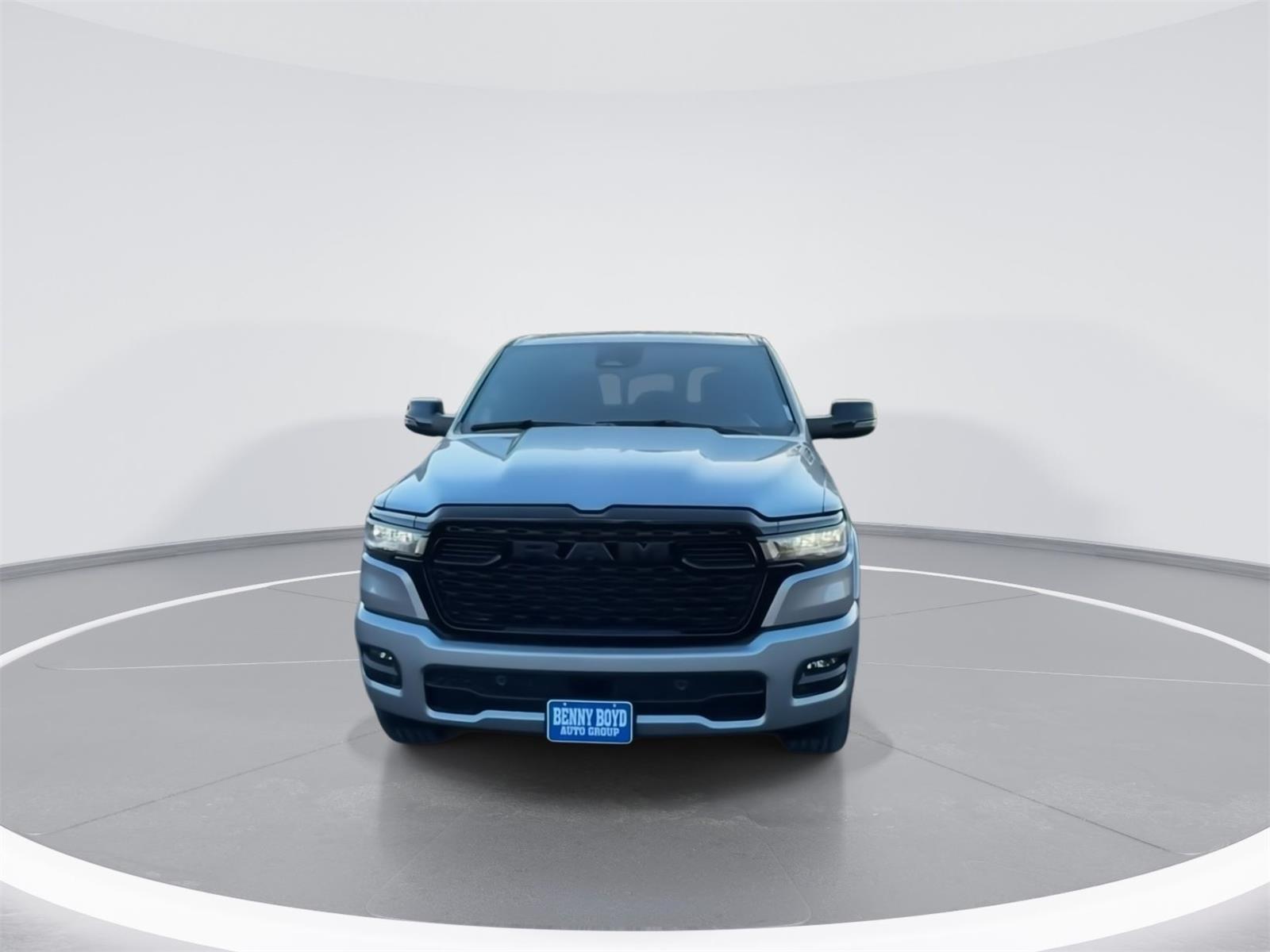 View vehicle photo 3