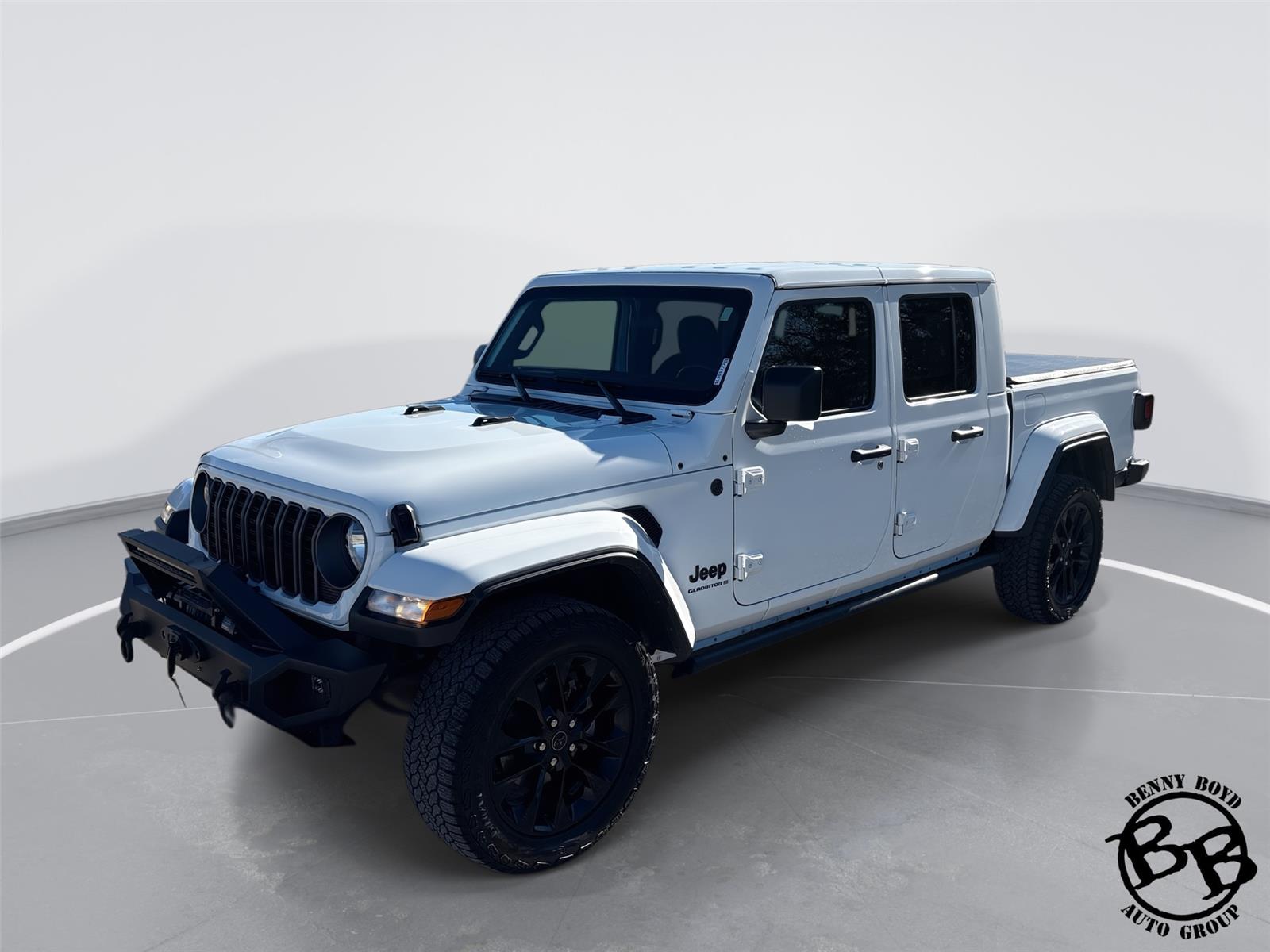 2025 Jeep Gladiator NightHawk Crew Cab 4WD