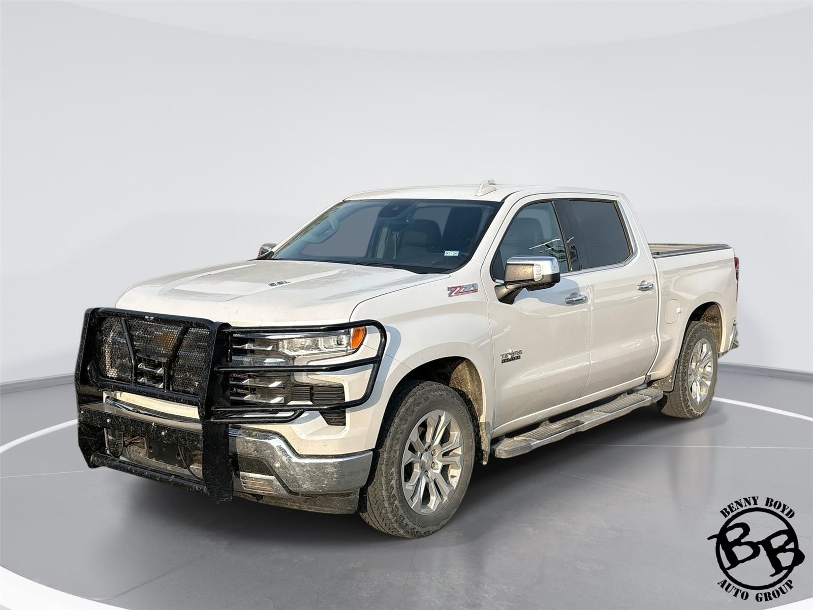 2024 Chevrolet Silverado 1500 LTZ Crew Cab 4WD