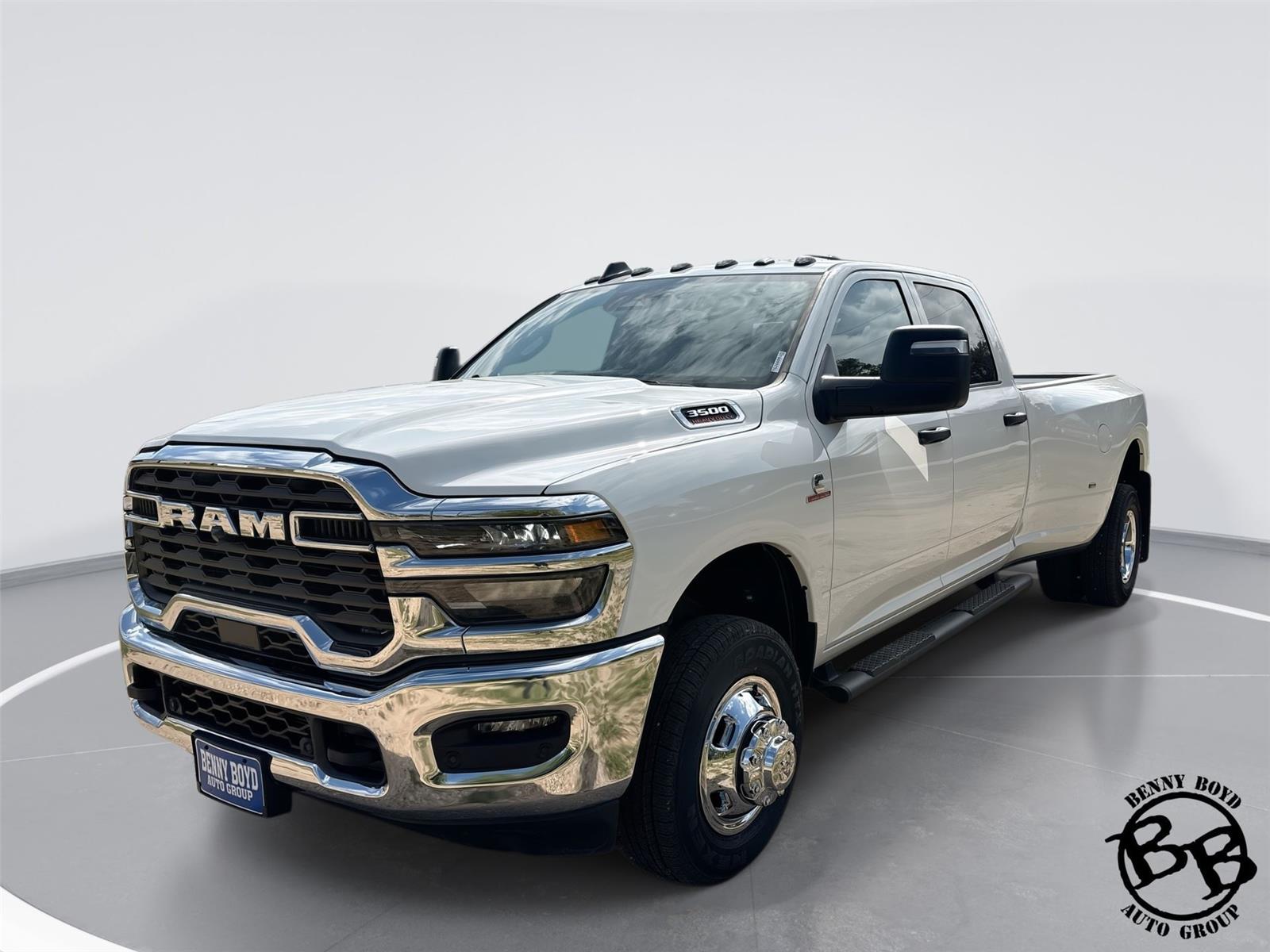 2026 RAM 3500 Tradesman Crew Cab LB DRW 4WD