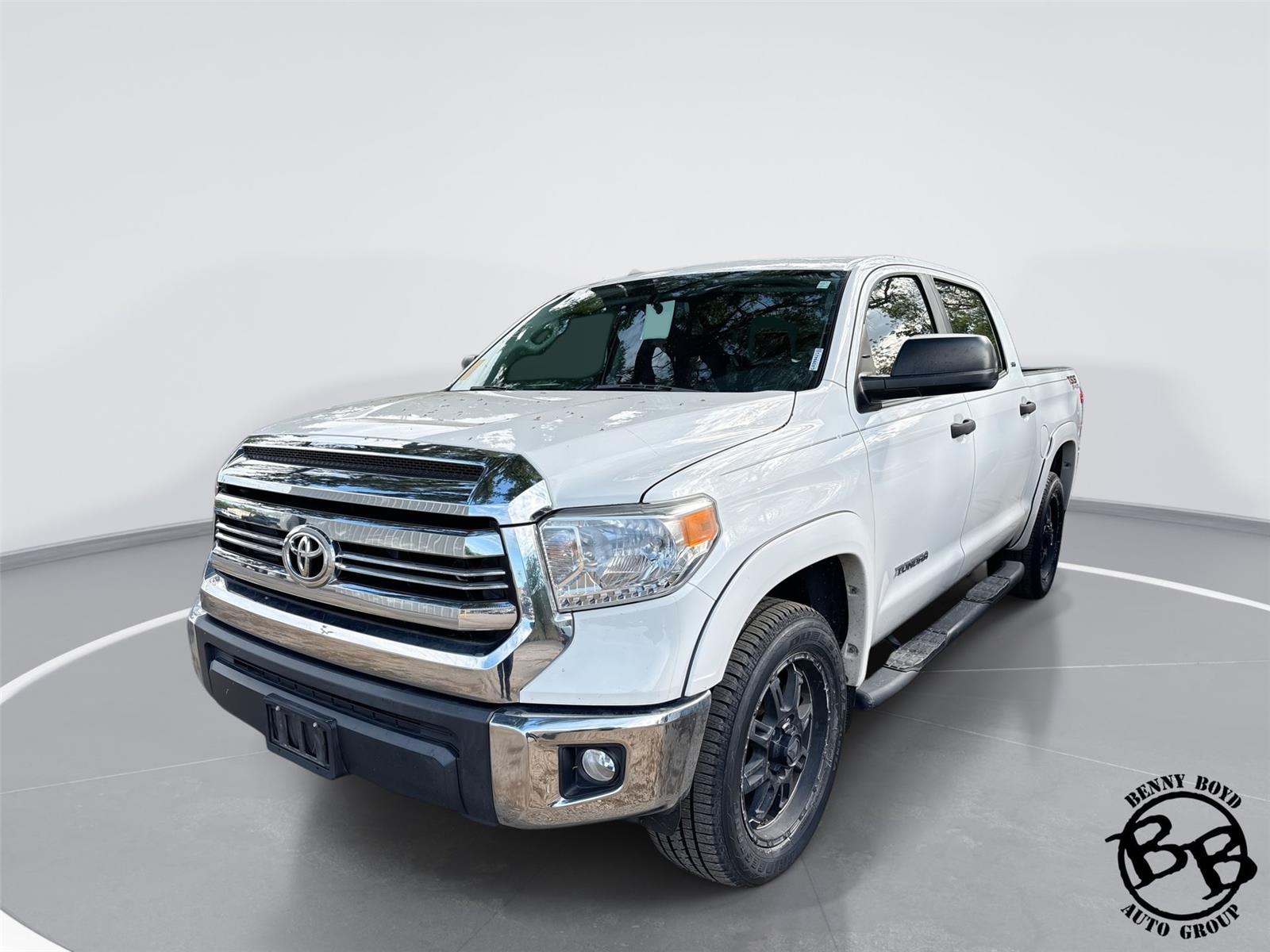 Super White 2016 Toyota Tundra SR5 CrewMax 4.6L Pickup Truck 4X2 Automatic