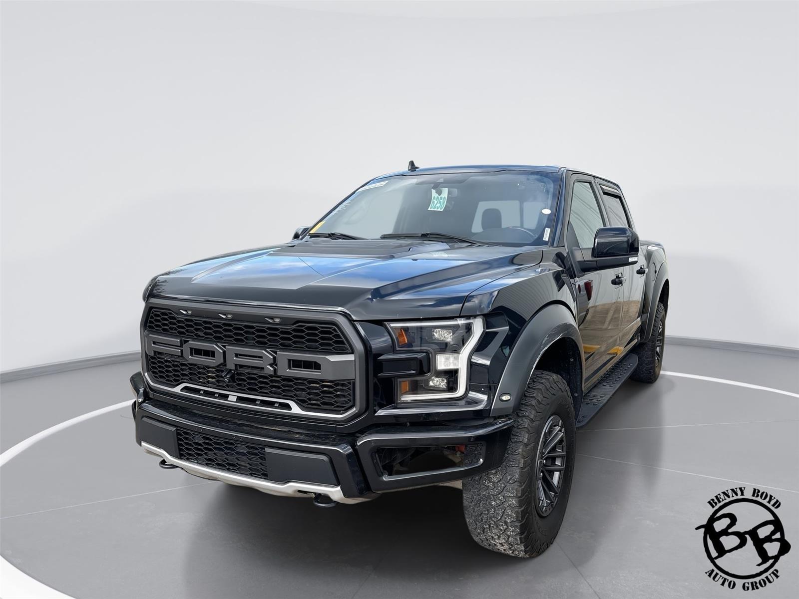 Agate Black Metallic 2020 Ford F-150 Raptor SuperCrew 4WD Pickup Truck Four-Wheel Drive Automatic