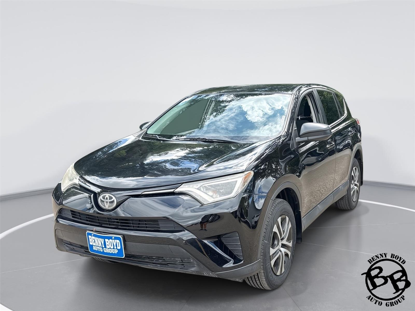 Black 2018 Toyota RAV4 LE SUV / Crossover Front-Wheel Drive Automatic