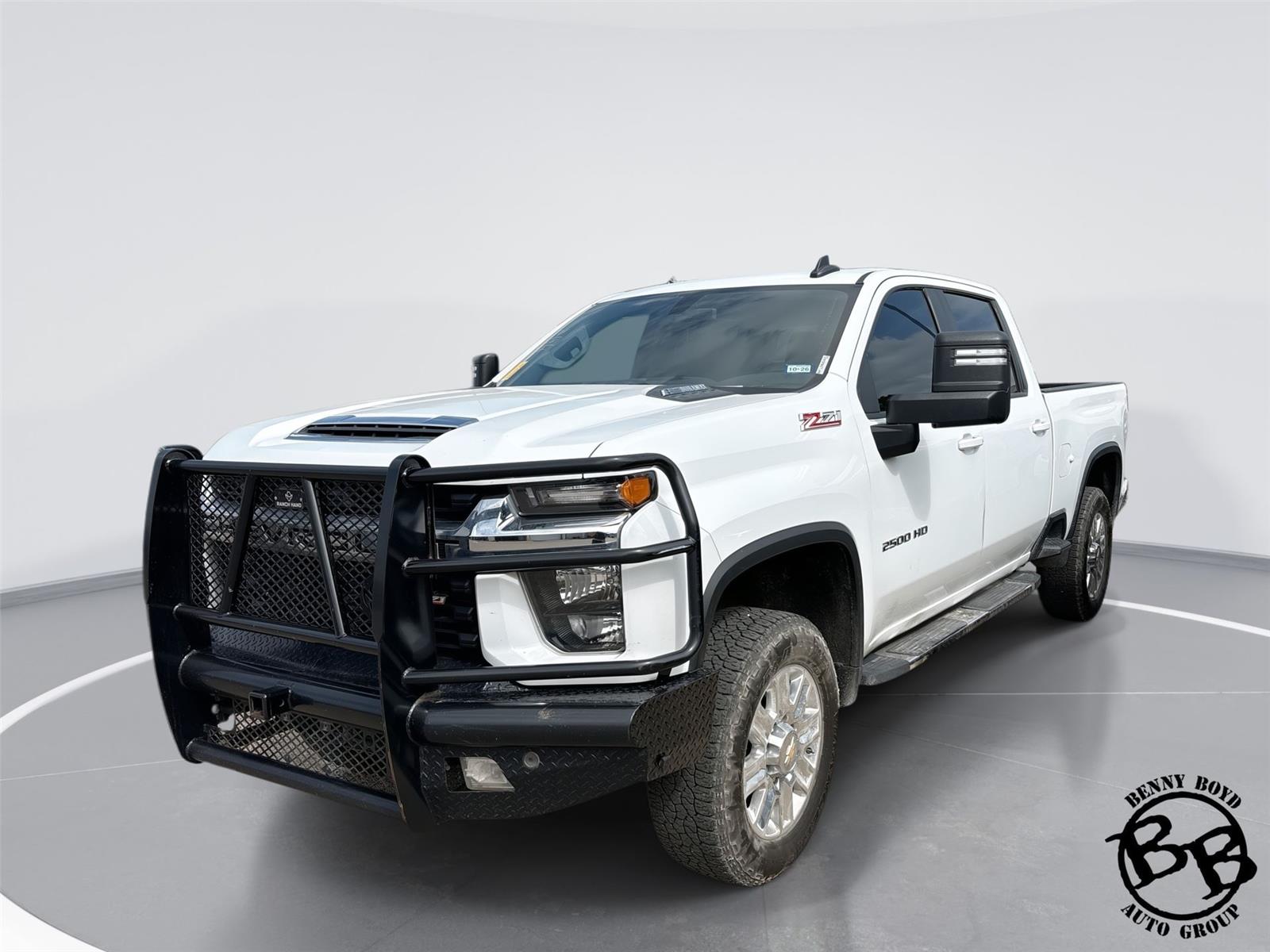 Summit White 2022 Chevrolet Silverado 2500HD Pickup Truck Four-Wheel Drive Automatic